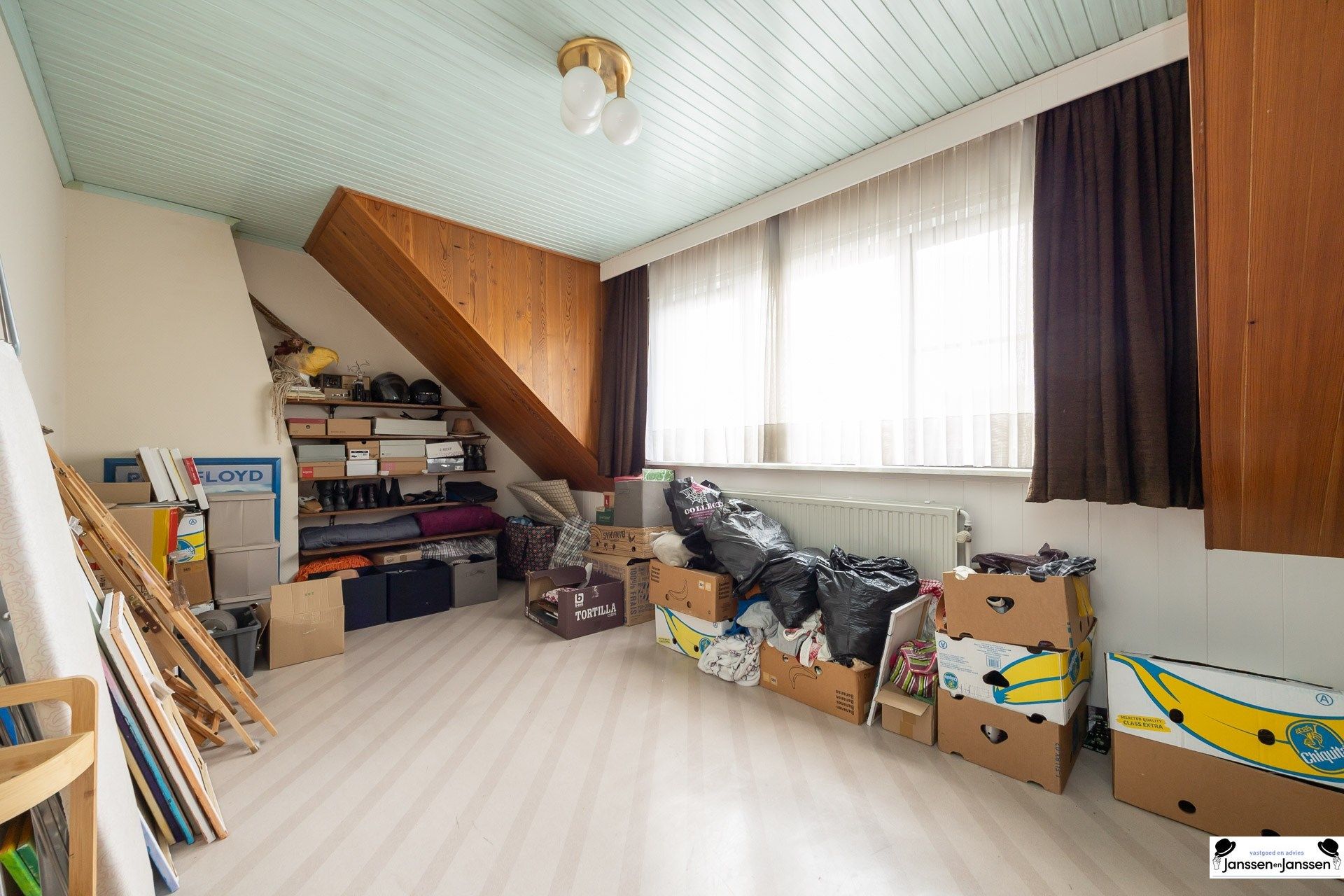Ruime woning met 4 slaapkamers in een gezellige wijk in Merksem! foto 12
