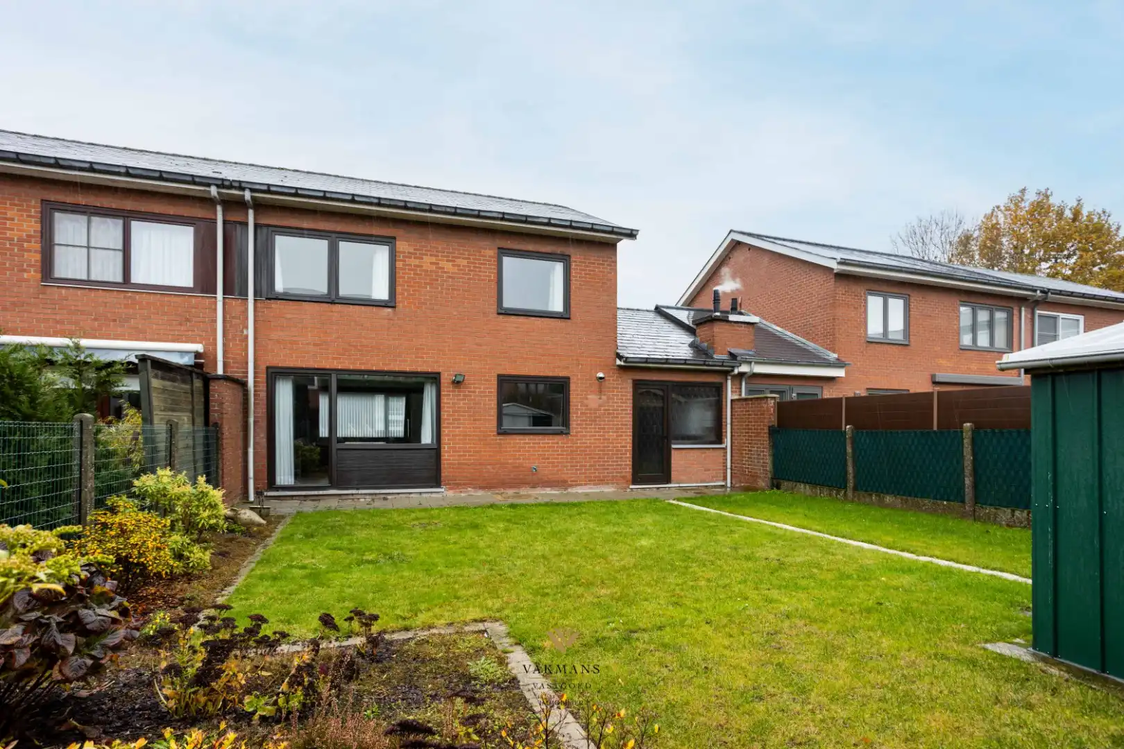 Instapklare woning met garage en 3 slaapkamers foto 28