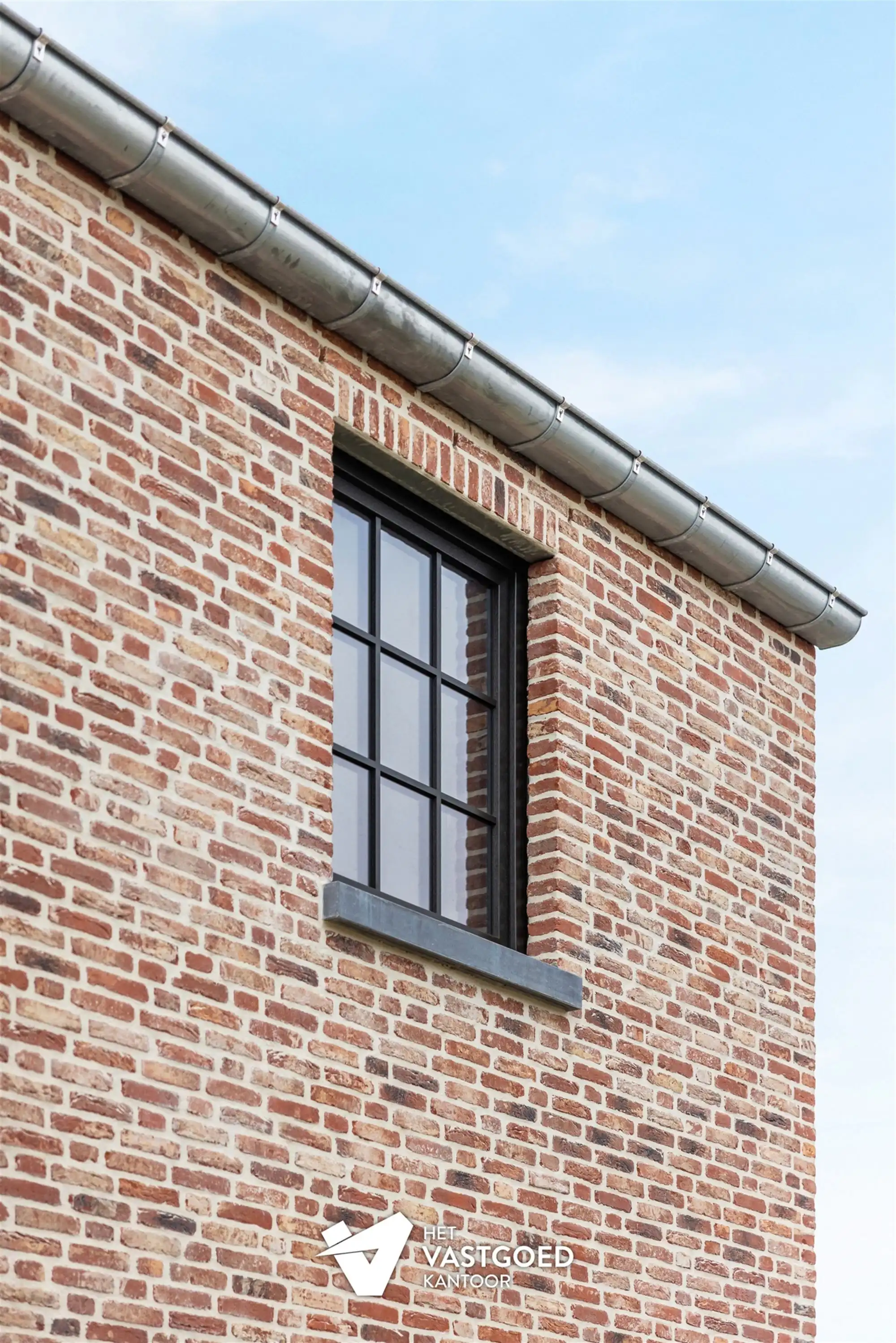 NIEUWBOUWWONING MET 3 SLAAPKAMERS EN INPANDIGE GARAGE UITERST CENTRAAL DOCH RUSTIG GELEGEN TE ZONHOVEN foto 8