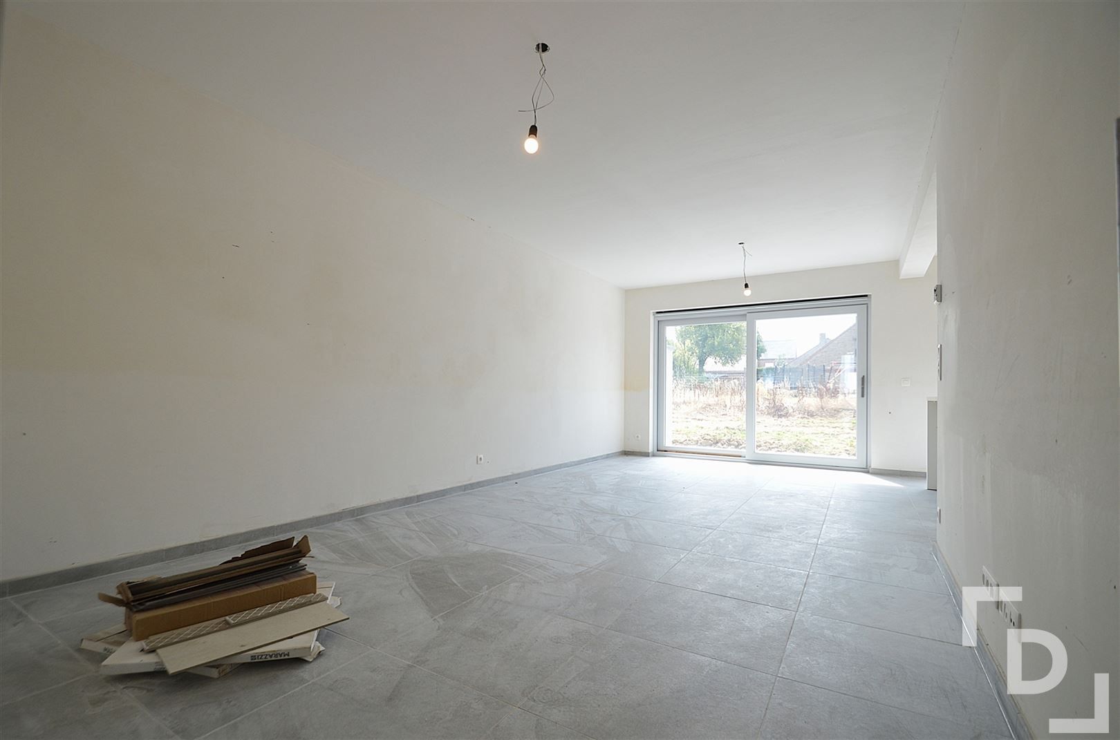 Nieuwbouwwoning met carport te huur in Wijtschate. foto 5