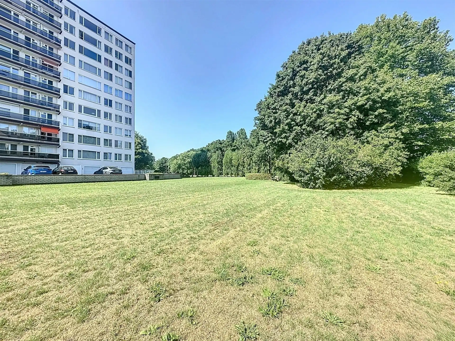 lichtrijk 3 slpk appartement met een fantastisch uitzicht foto 13