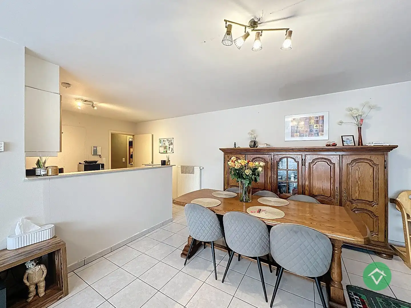 Appartement met 2 slaapkamers en ondergrondse garage. foto 7