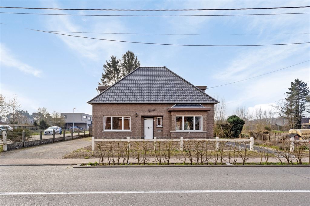 Gezellige woning op een groot perceel van ca. 10a foto 4