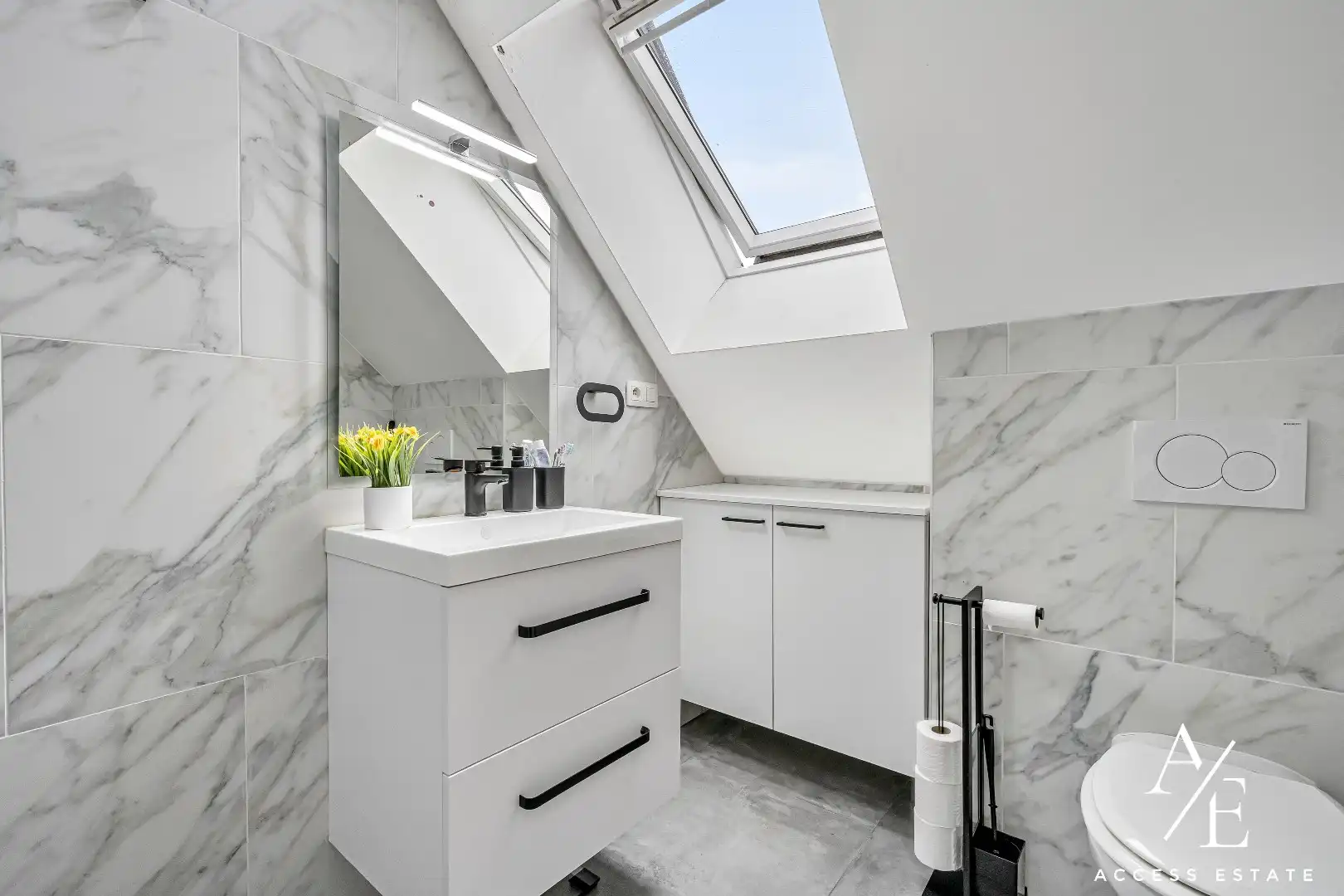 WICHELEN - Ruime vernieuwde woning met 4 slpk, 2 badk! foto 19