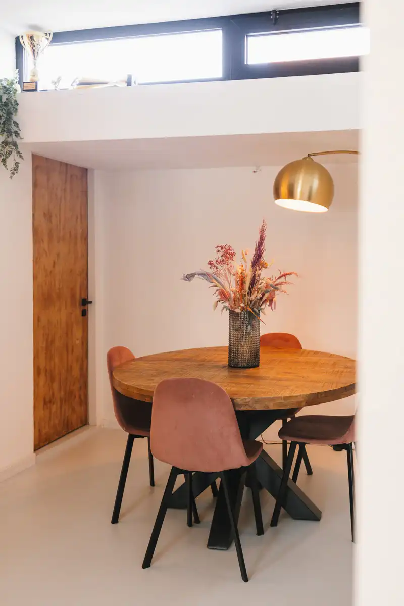 Charmante instapklare halfopen bebouwing op een toplocatie foto 10