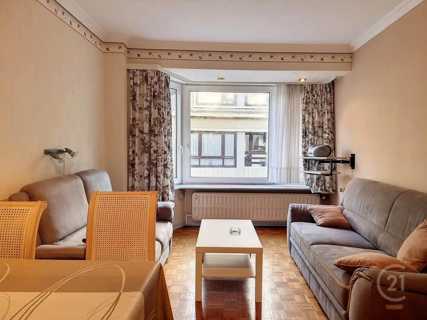 Gezellig 1-slaapkamerappartement met potentieel in Raversijde foto {{pictureIndex}}