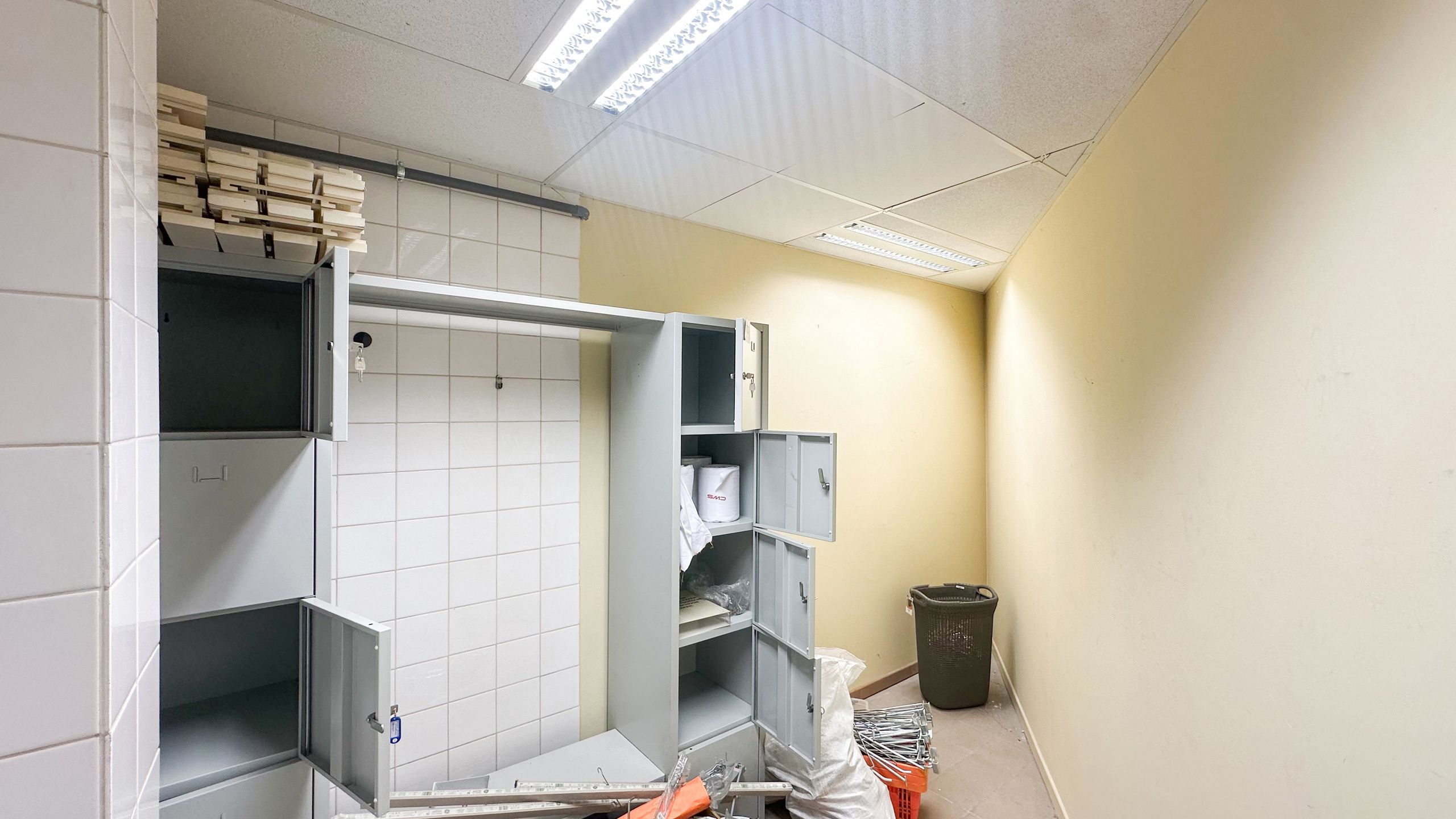 showroom van 700m in centrum mt veel parking! foto 15