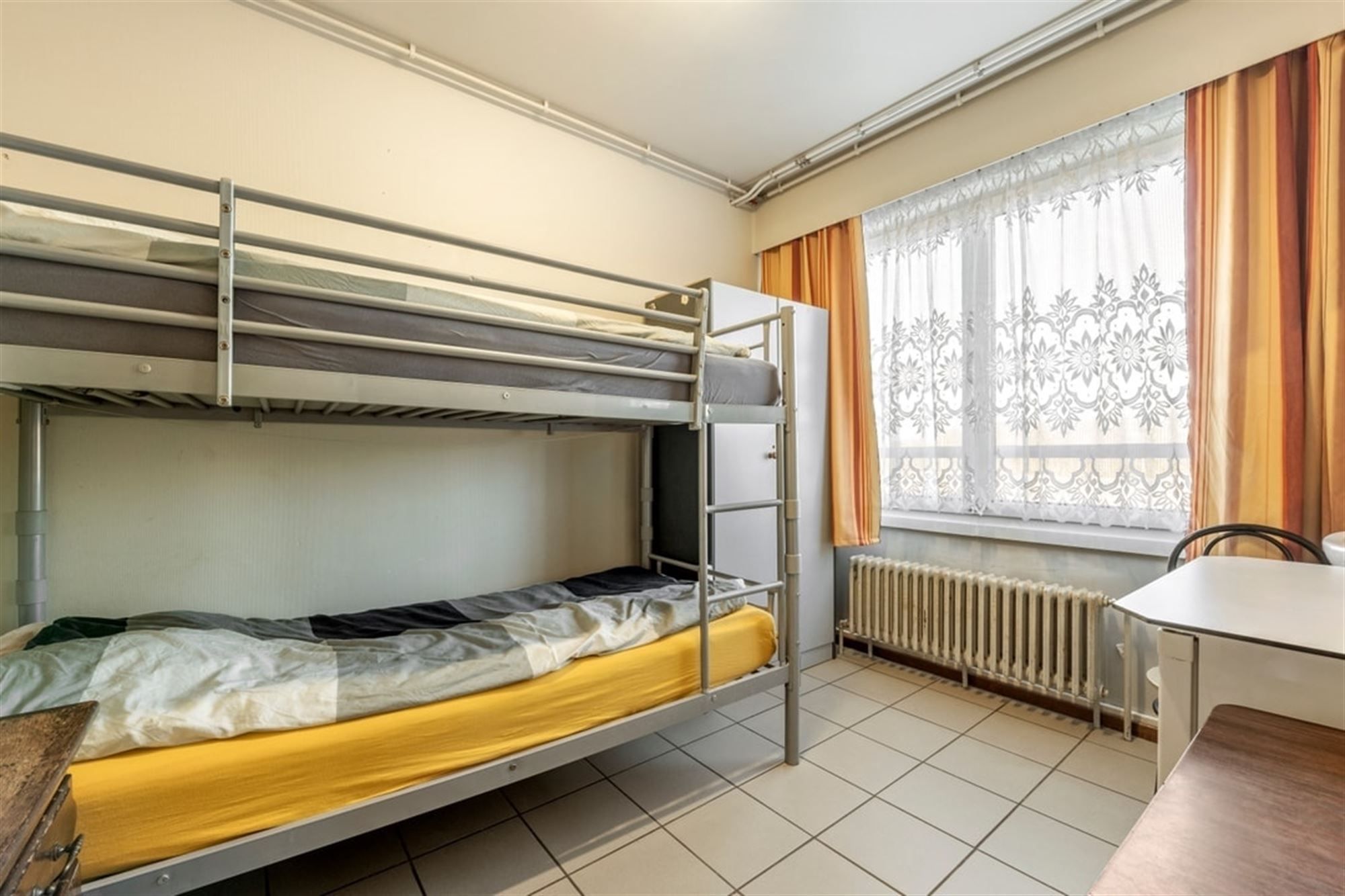 VERGUND GEMEENSCHAPSHUIS MET 15 INDIVIDUELE KAMERS foto 47