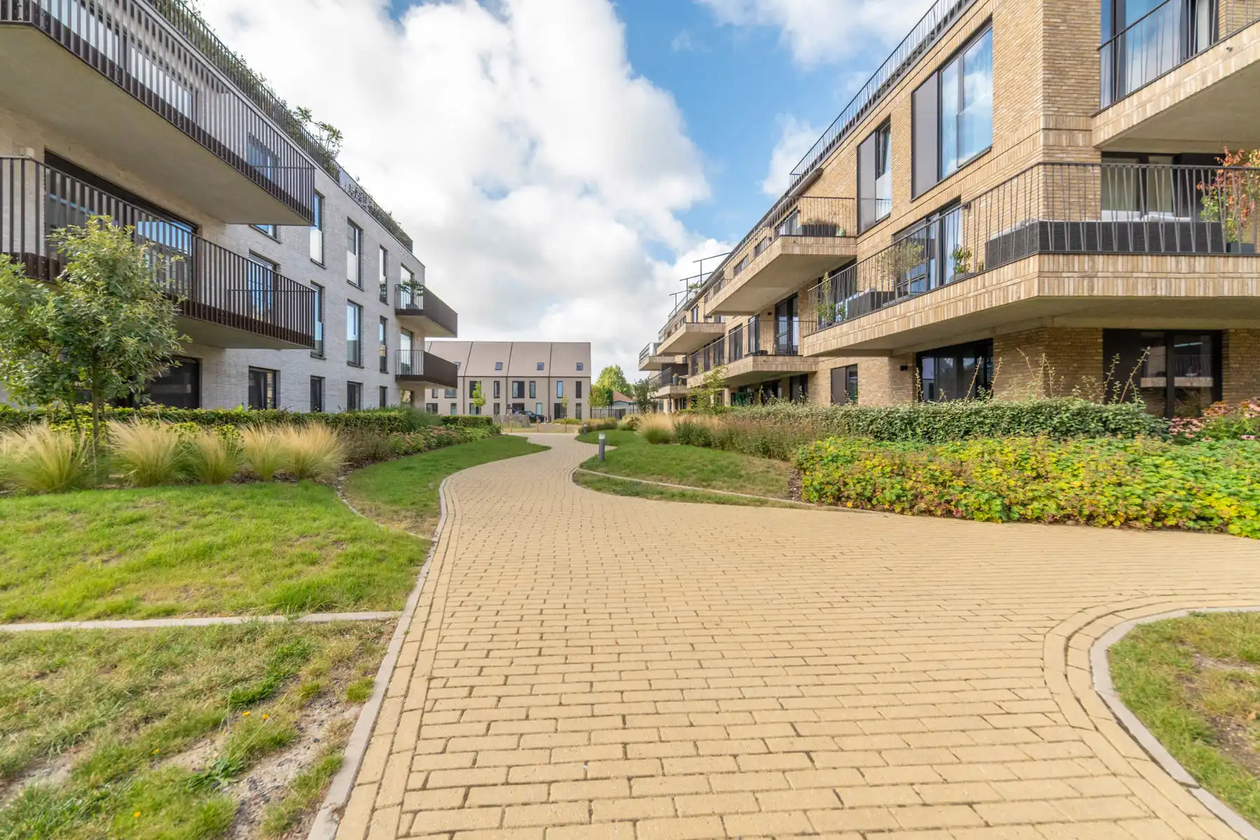 Parkeerplaats te koop foto 4