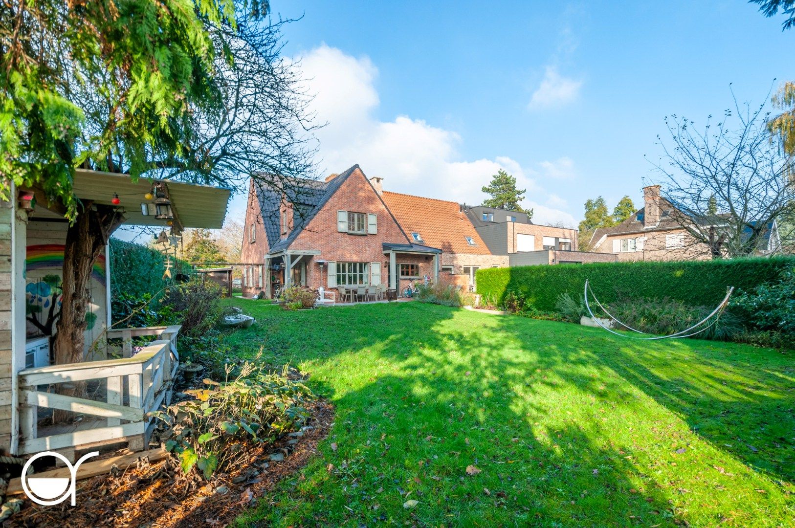 Hoofdfoto van de publicatie: Halfopen bebouwing nabij het Sint-Pietersstation