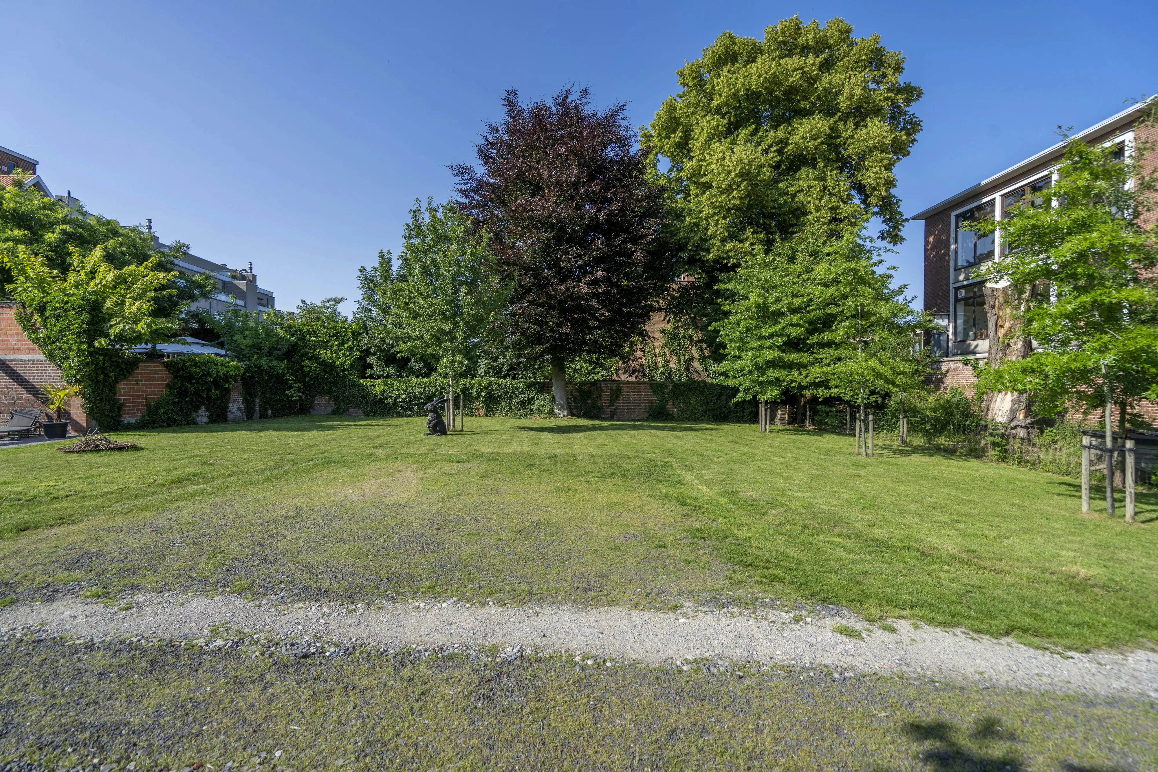 Prachtig gerenoveerde herenwoning te koop met uitweg  foto 28