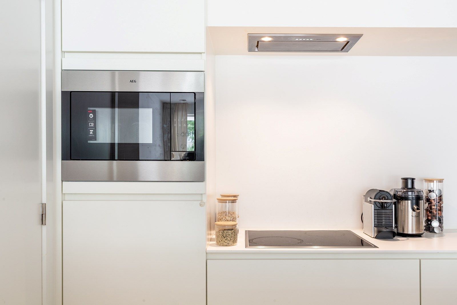 Stijlvol wonen in hartje Cadix met parkzicht foto 15