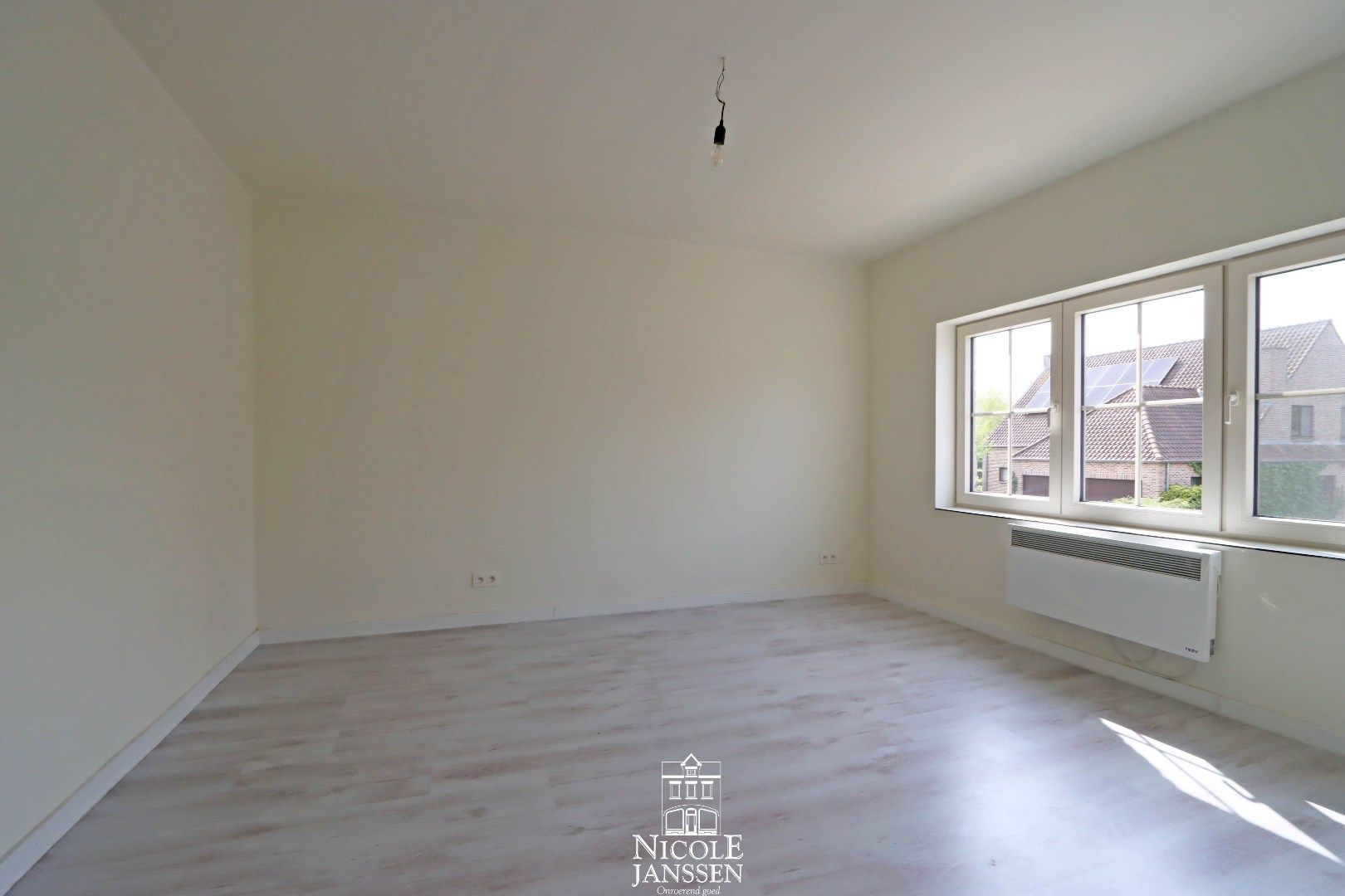 Gerenoveerd halfopen woning met 3 slaapkamers te Aldeneik te koop foto 17