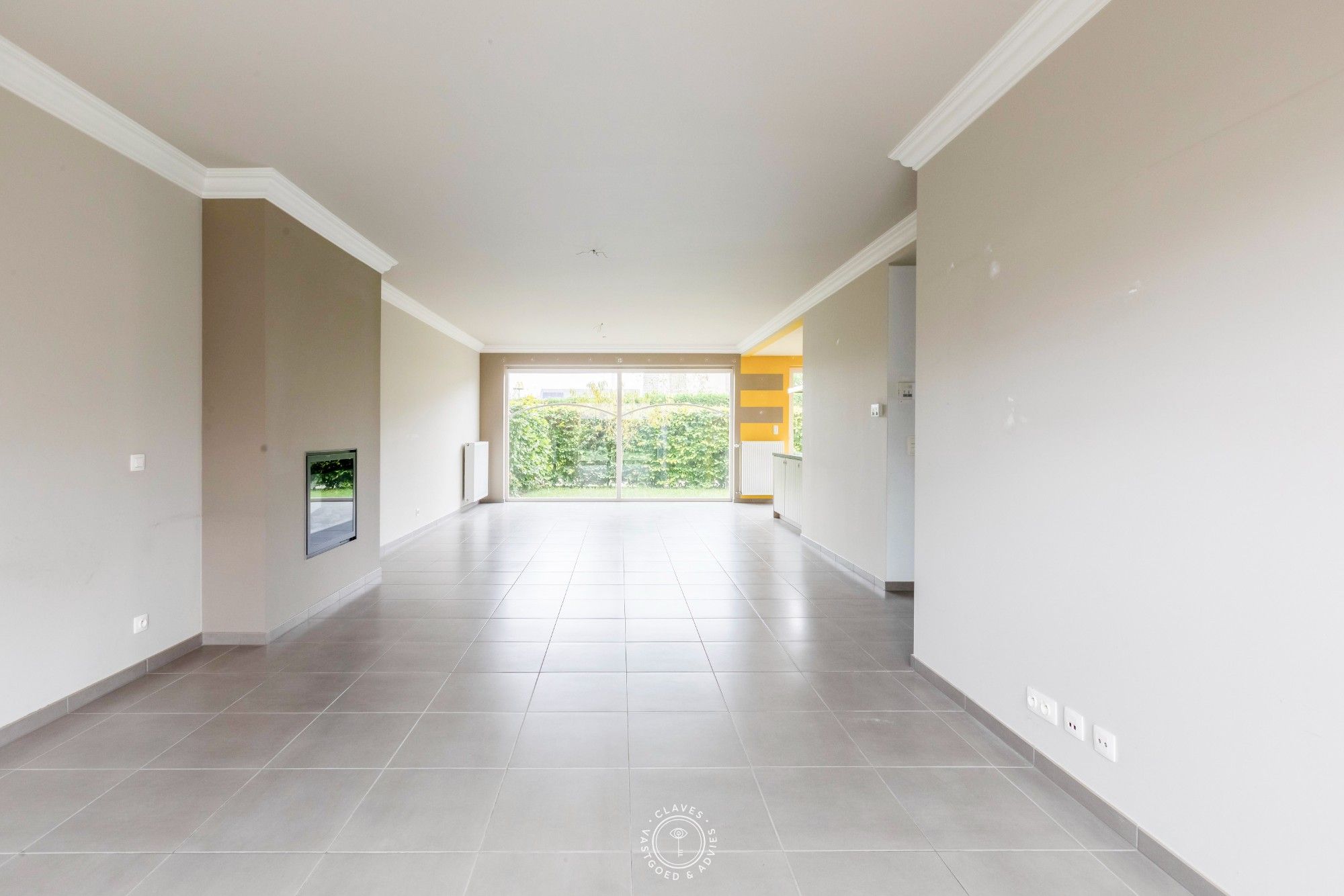 Recente half-open bebouwing met B-label foto 3