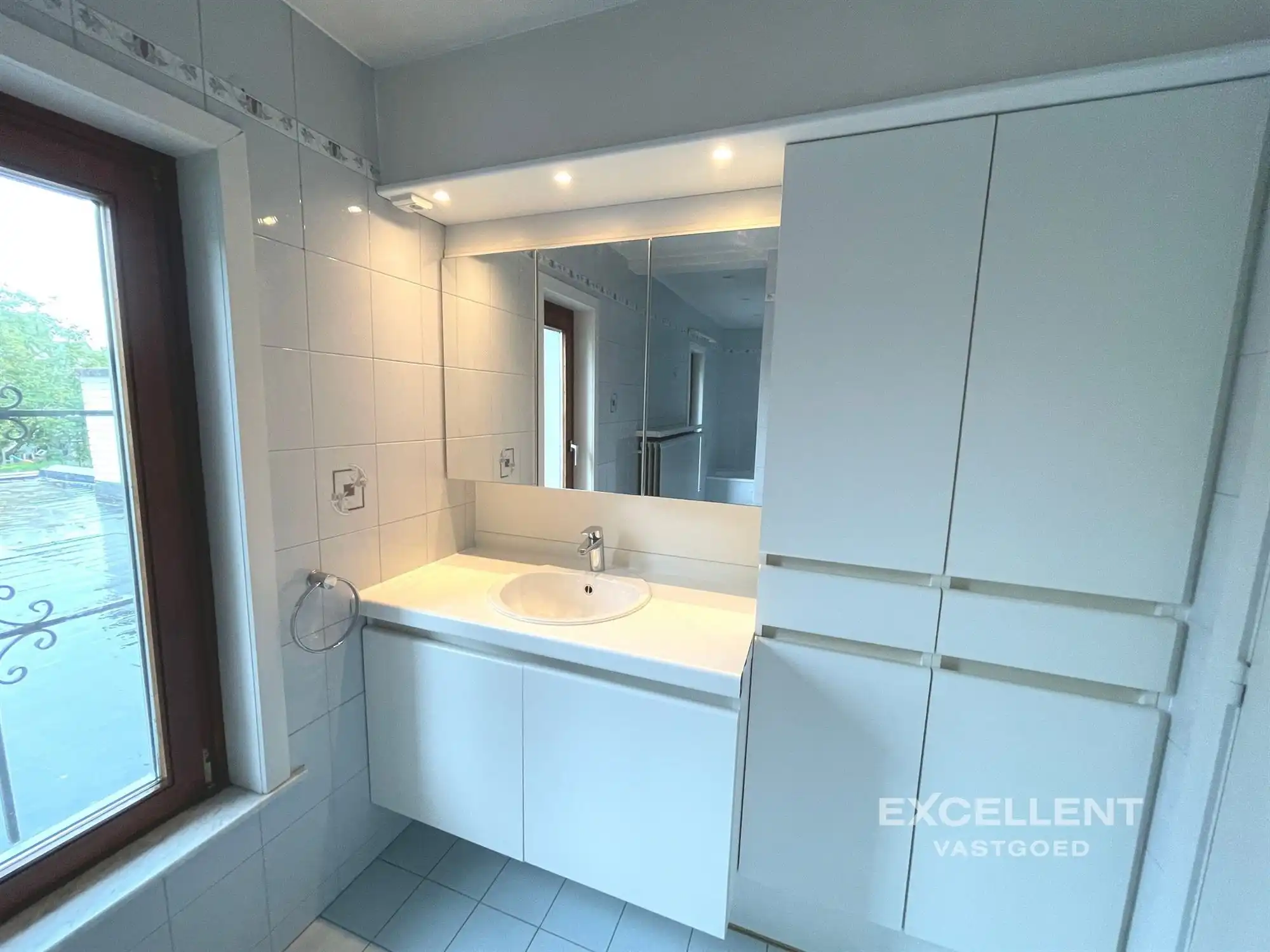 Rustig gelegen halfopen woning te huur Deinze! foto 10