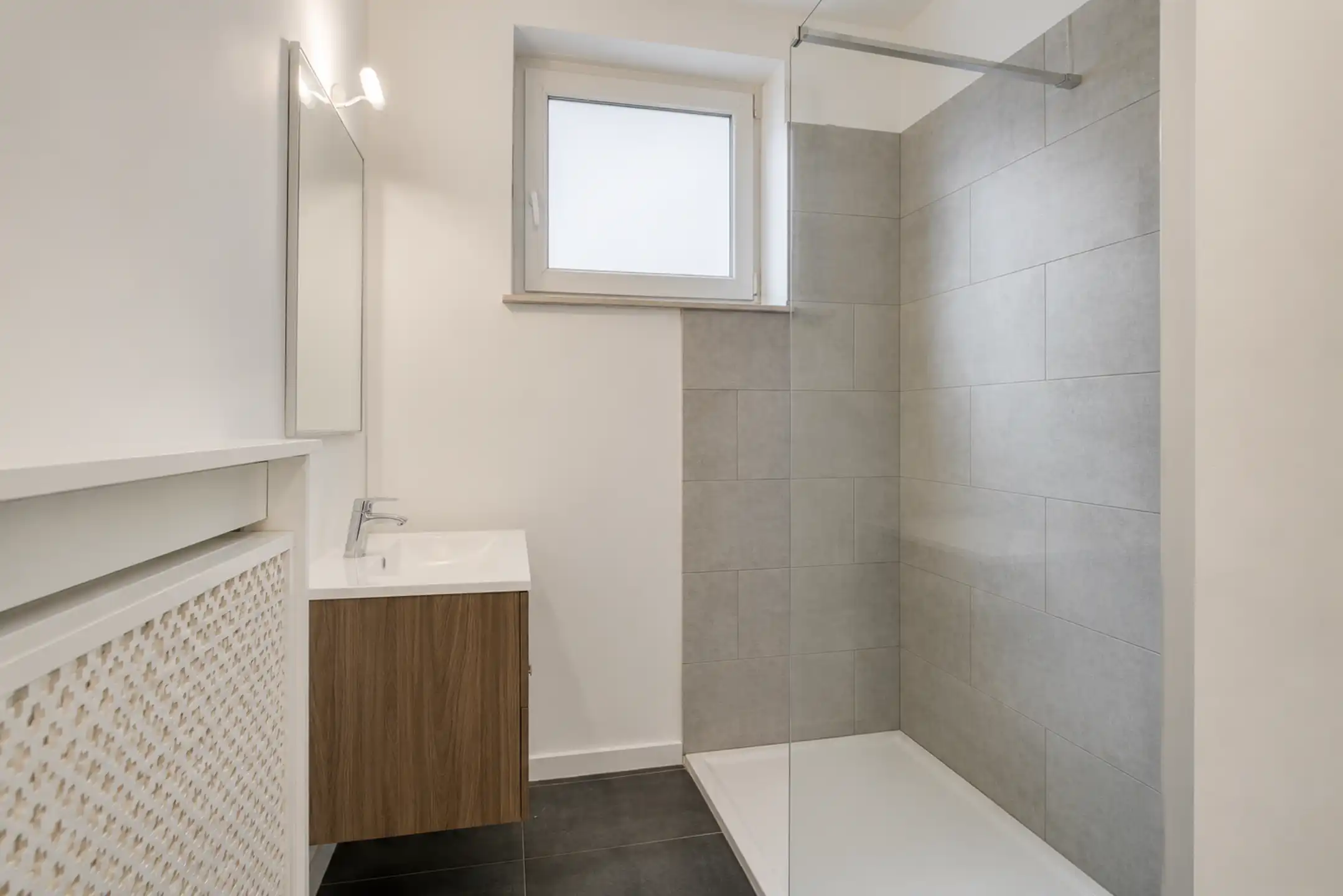 Instapklaar/gerenoveerd 1slaapkamerappartement op toplocatie foto 6