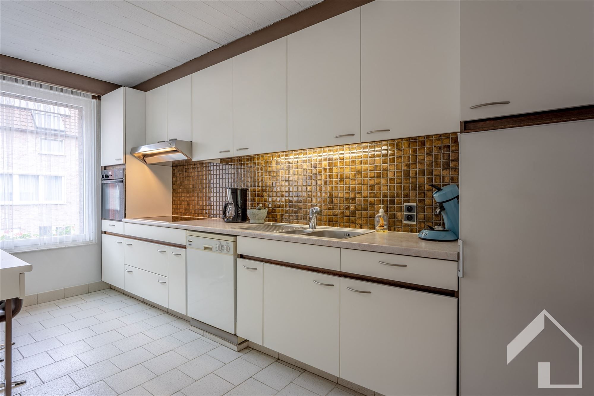 Ruime woning met 4 slaapkamers foto 10