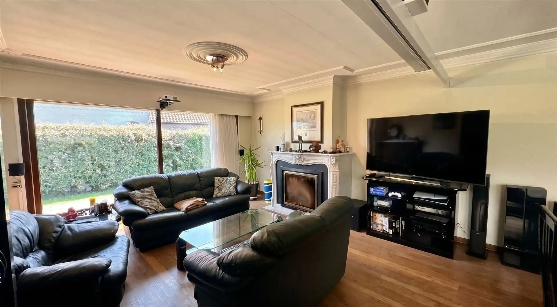 Vrijstaande gelijkvloerse woning op een perceel van 18a30ca. foto 7