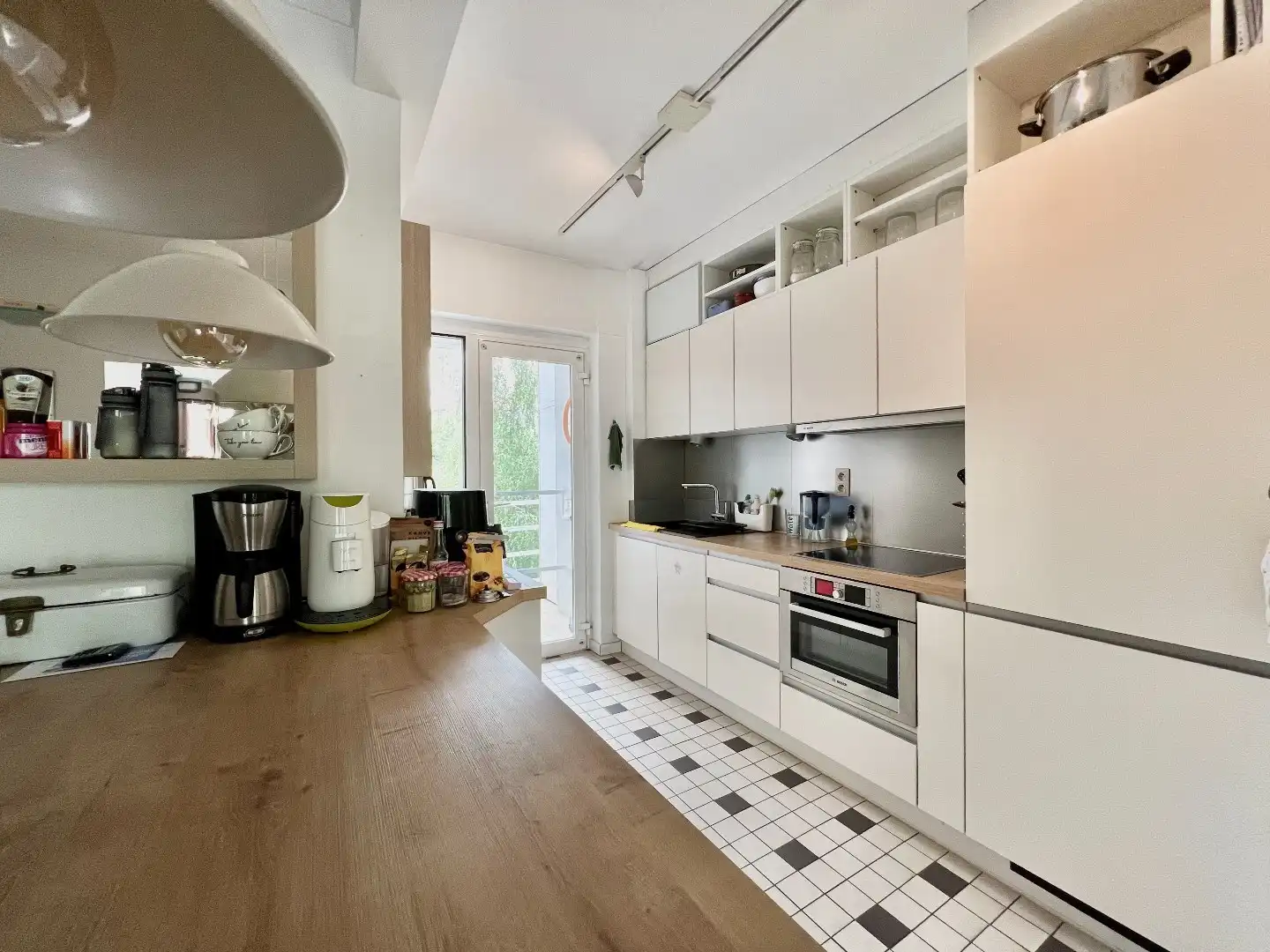 Modern ingericht GEMEUBELD 2 slpk appartement  foto 11