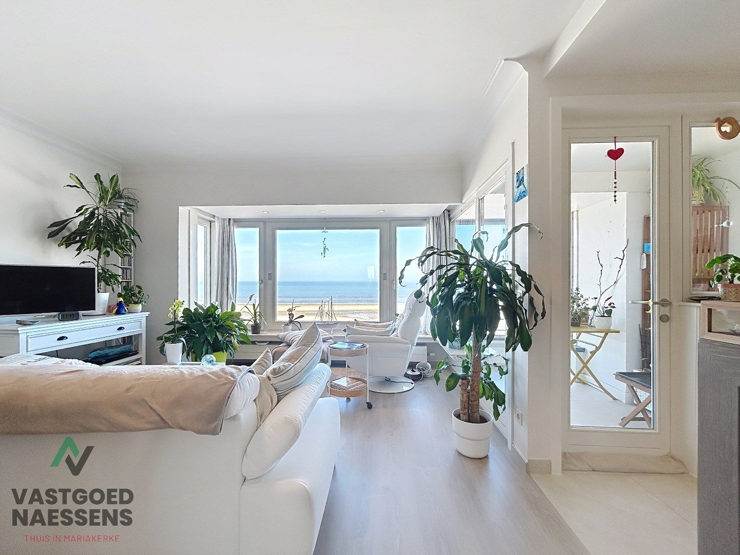 SCHITTEREND 2 SLPK APP MET ZICHT OP ZEE EN TERRAS foto {{pictureIndex}}