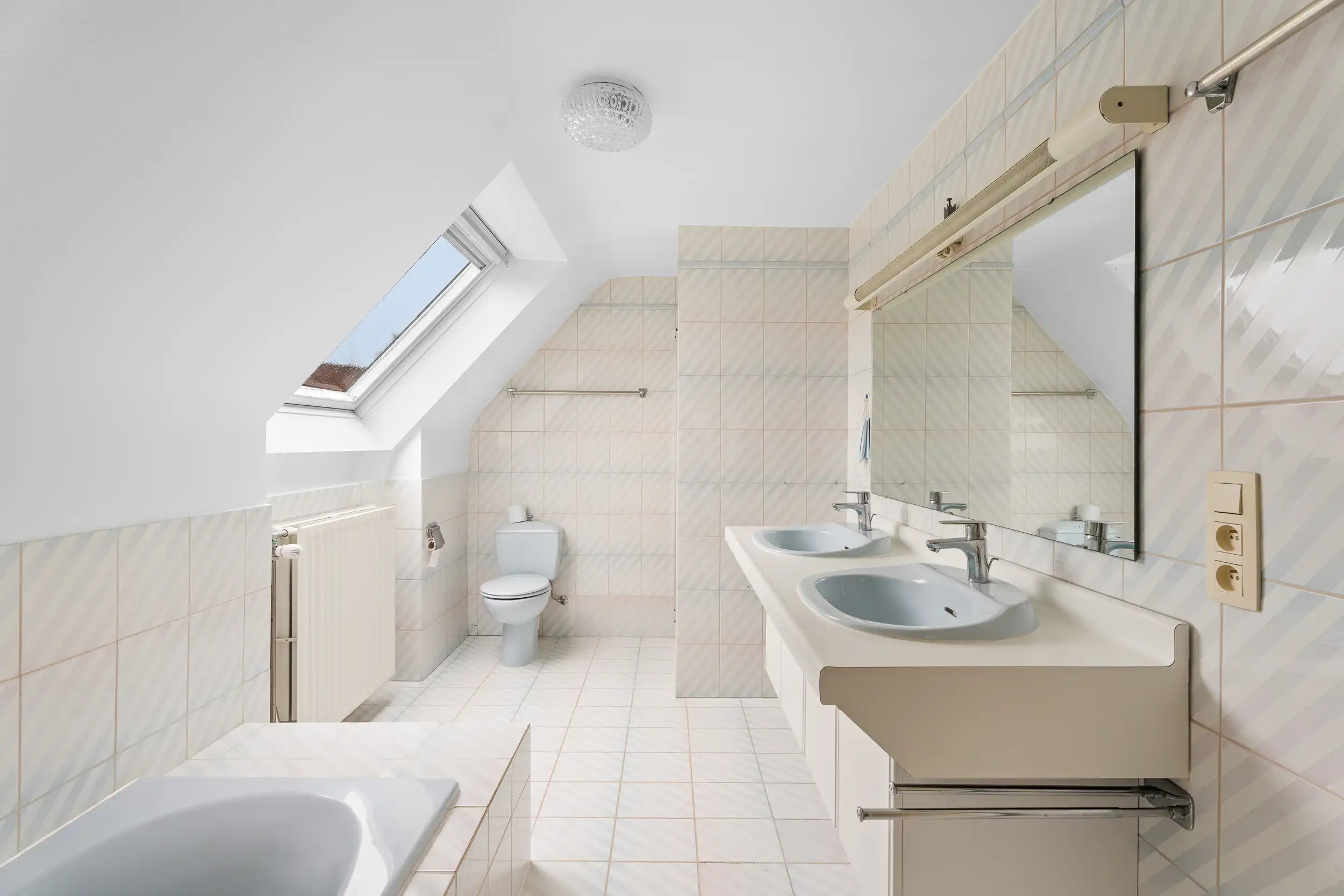 Charmante alleenstaande 3 slpk. fermette op topligging foto 12