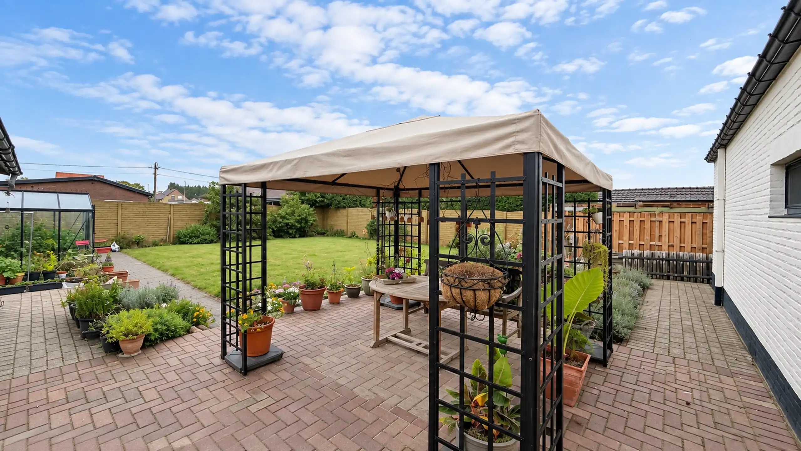 Ruime gezinswoning op 8 are met 5 slaapkamers op toplocatie! foto 45