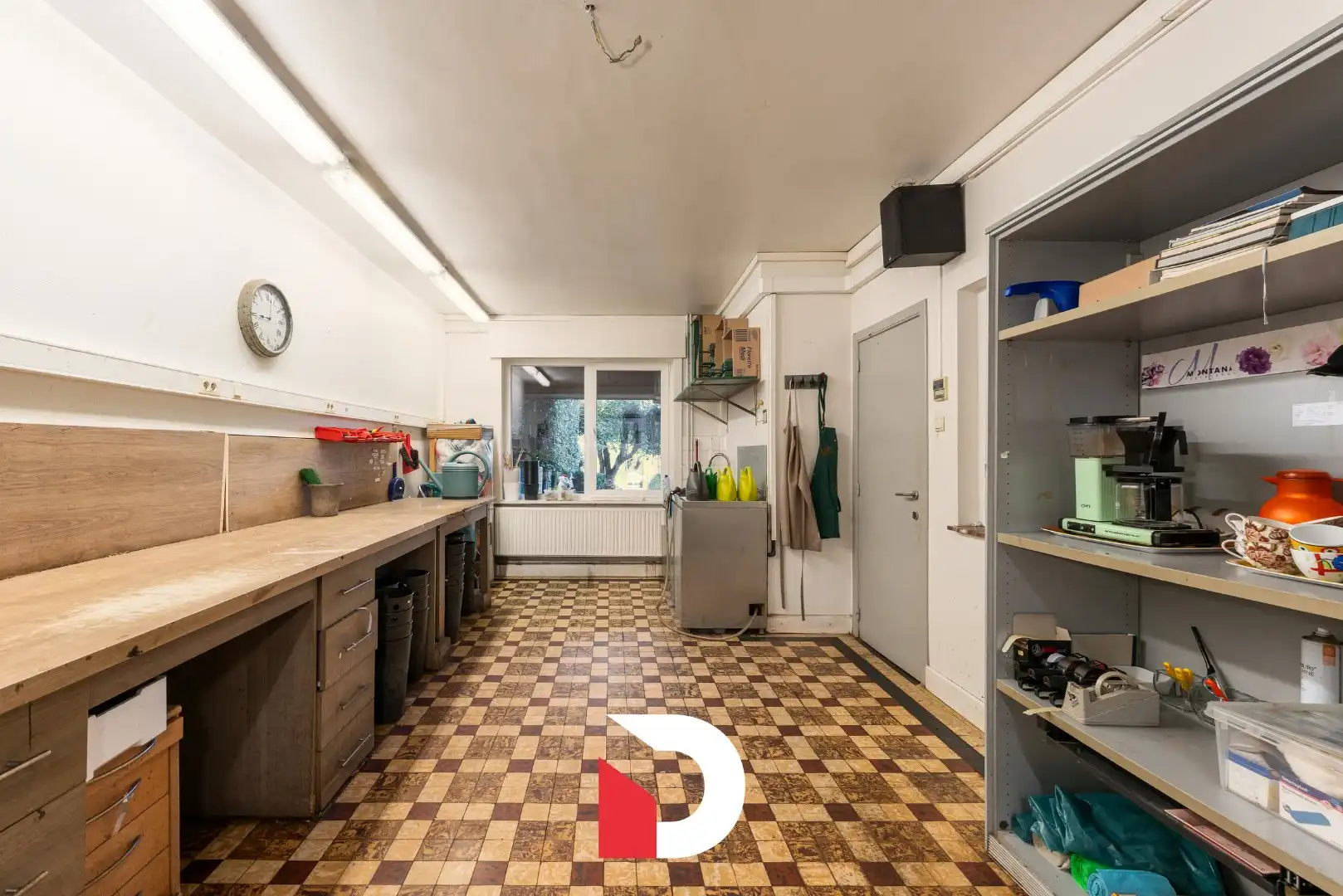 Handelswoning met veel potentieel op toplocatie in hartje Kristus-Koning (Brugge) foto 18