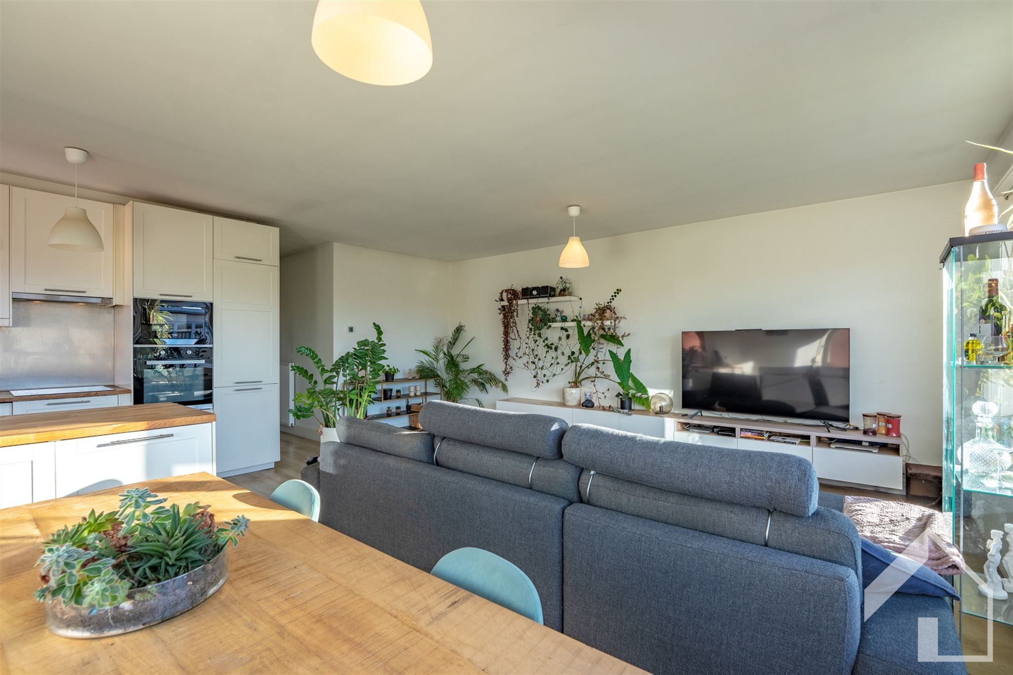 2-slaapkamerappartement met garagebox en tuin foto 5