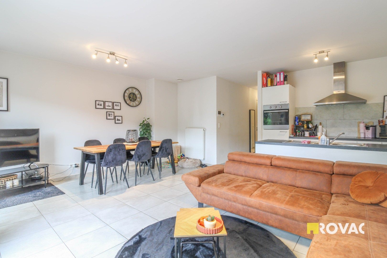Gelijkvloers nieuwbouwappartement met tuin en garage! foto 5