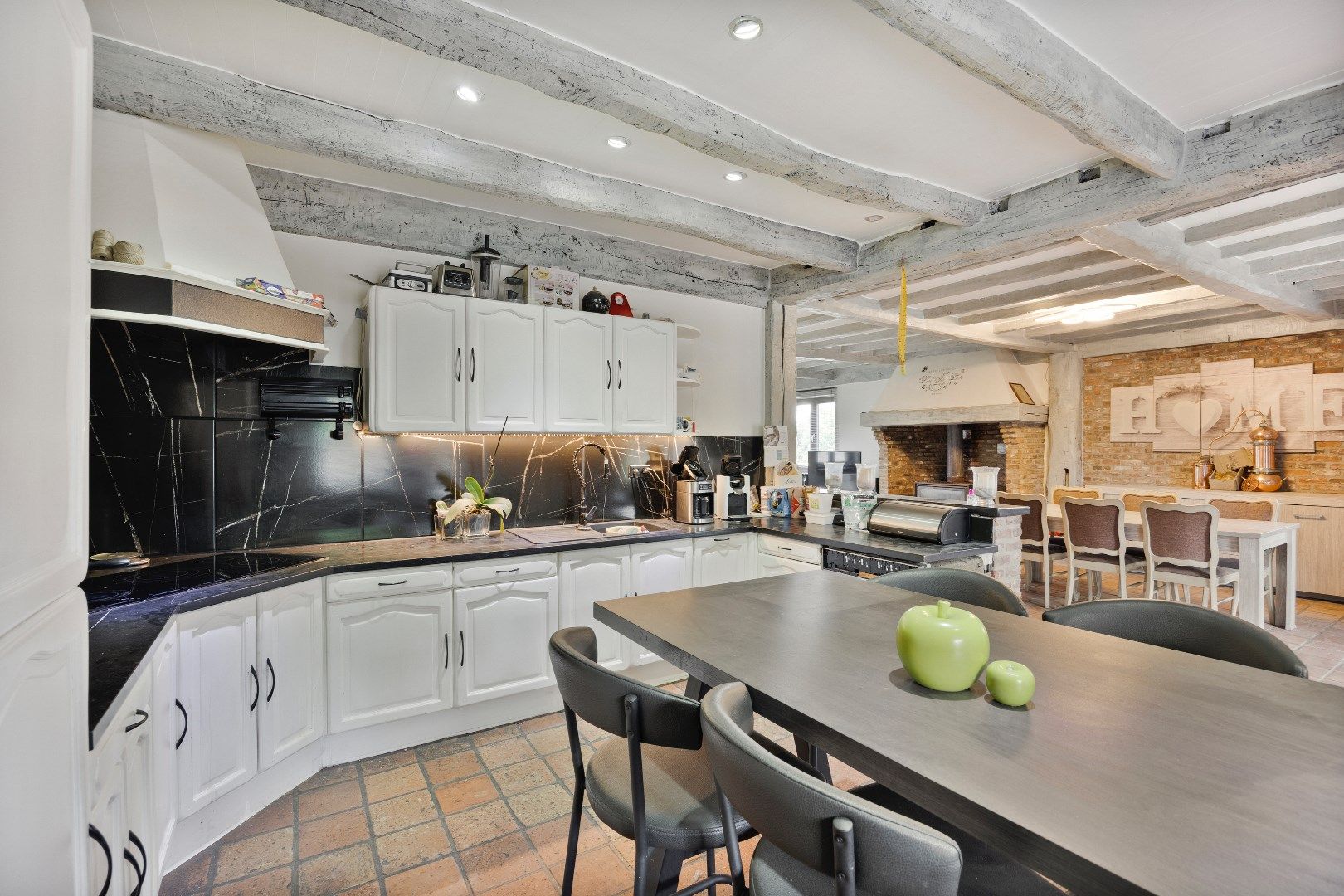 Reusachtige open bebouwing met werkplaats en magazijn! foto 13