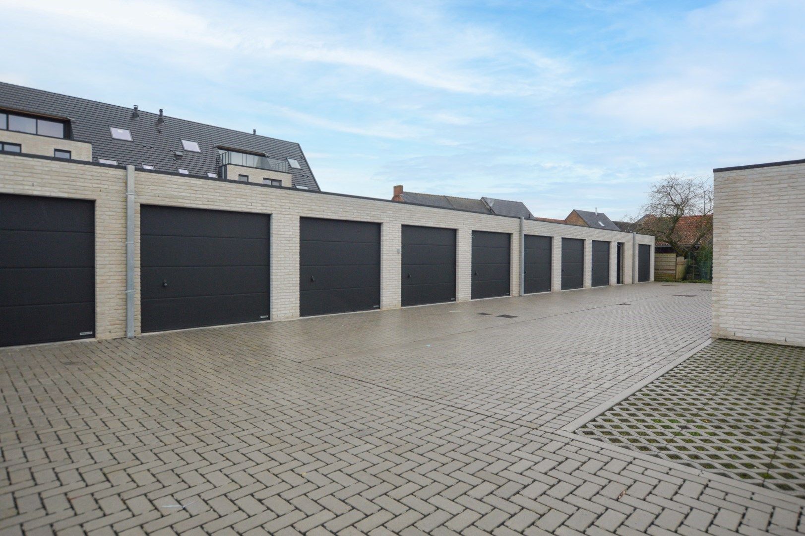 Ruim instapklaar nieuwbouwappartement (167 m²) met 3 slaapkamers en groot terras in centrum Eernegem foto 16
