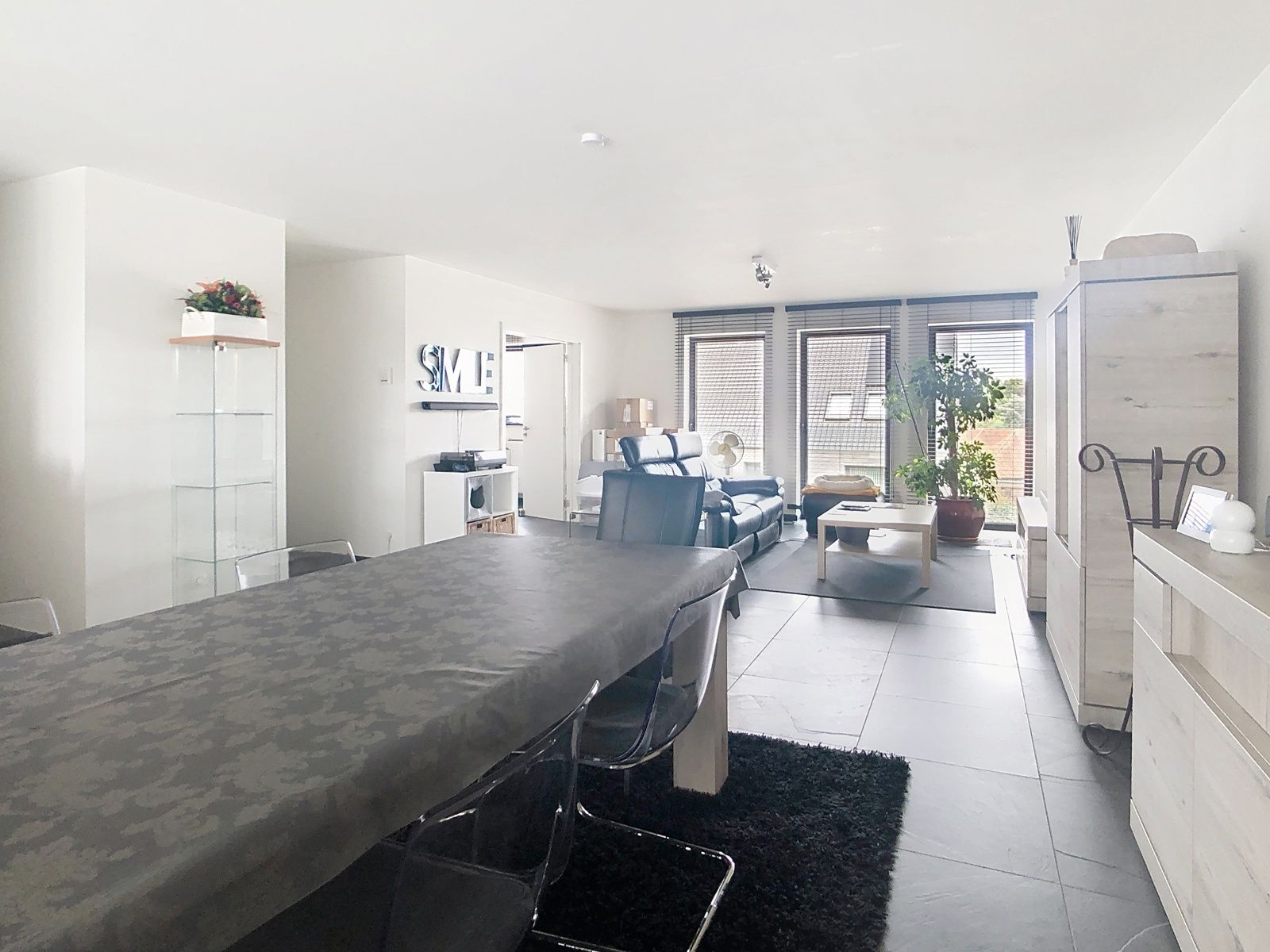 Ruime instapklare duplex met 2 slaapkamers en bureau foto 4