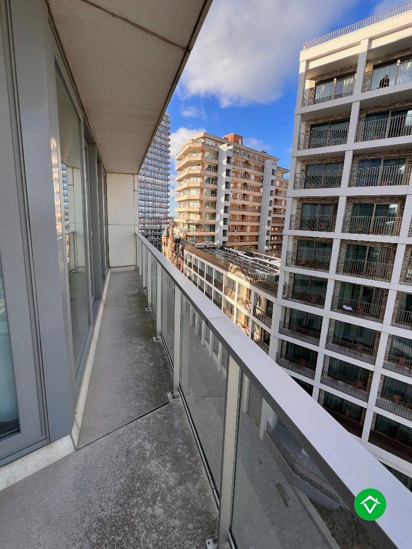 Appartement met 2 slaapkamers en ruim terras te Oostende foto 12