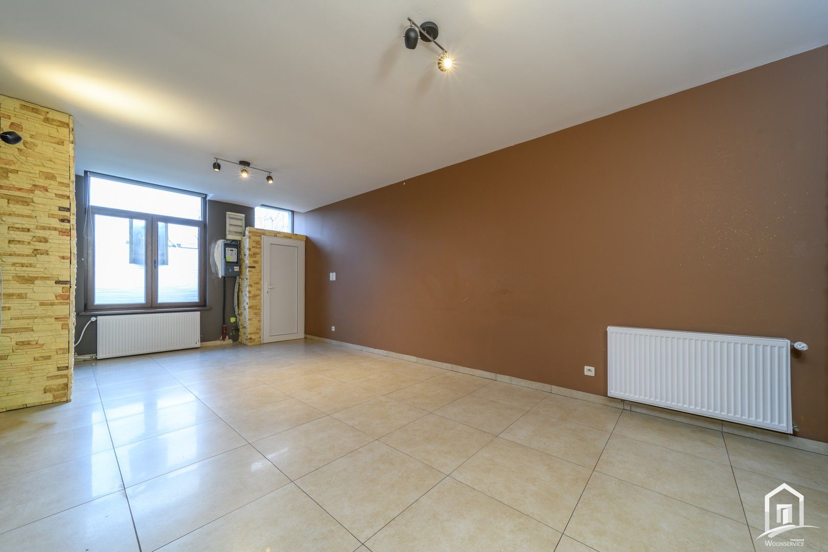 Verder af te werken gezinswoning te Zelzate foto 3