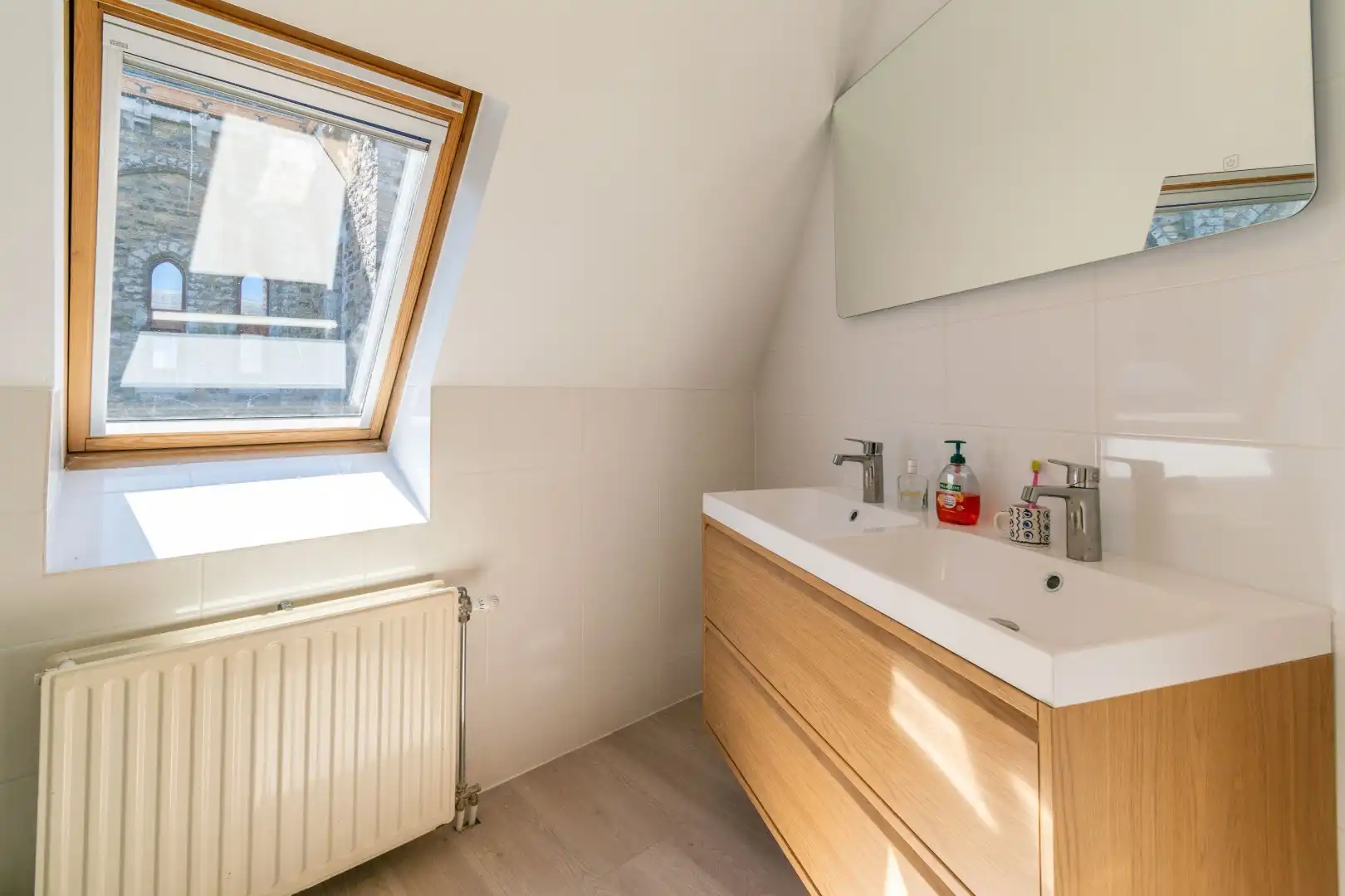 INSTAPKLAAR APP MET 2 SLAAPKAMERS + 2 BADKAMERS! foto 13