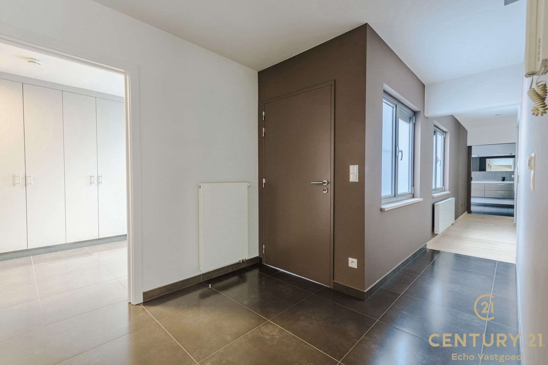 Luxe, ruime penthouse (192m²) met groot terras tegen het bos foto 6