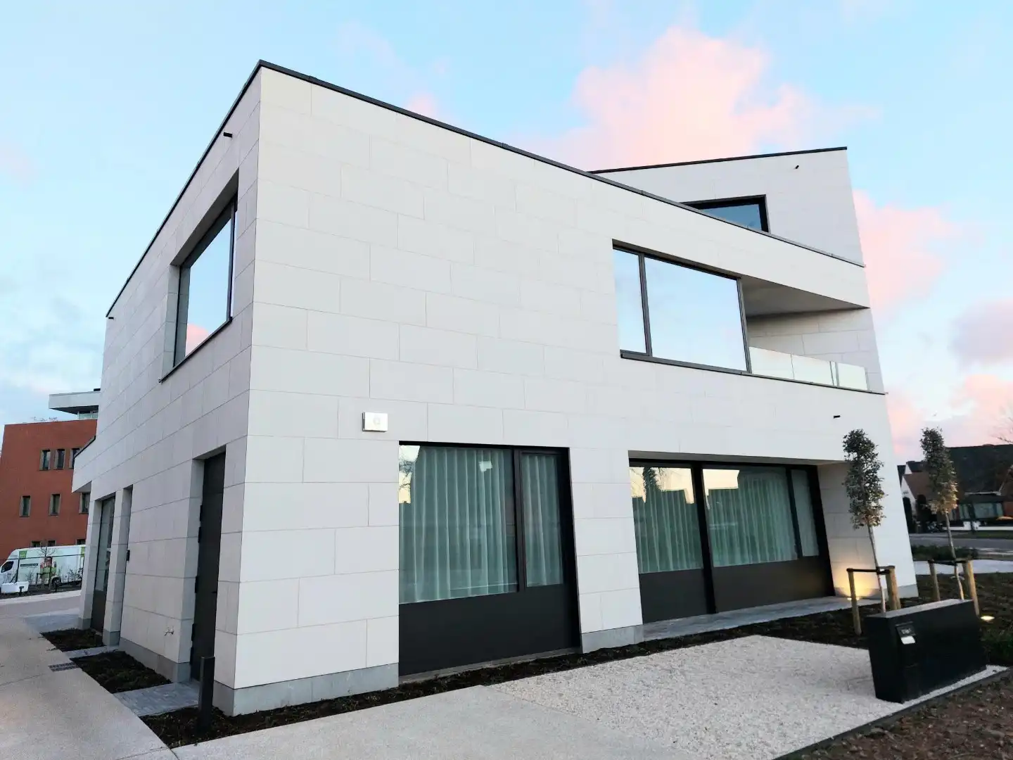 Nieuwbouwappartement met hoogstaande afwerking foto 15