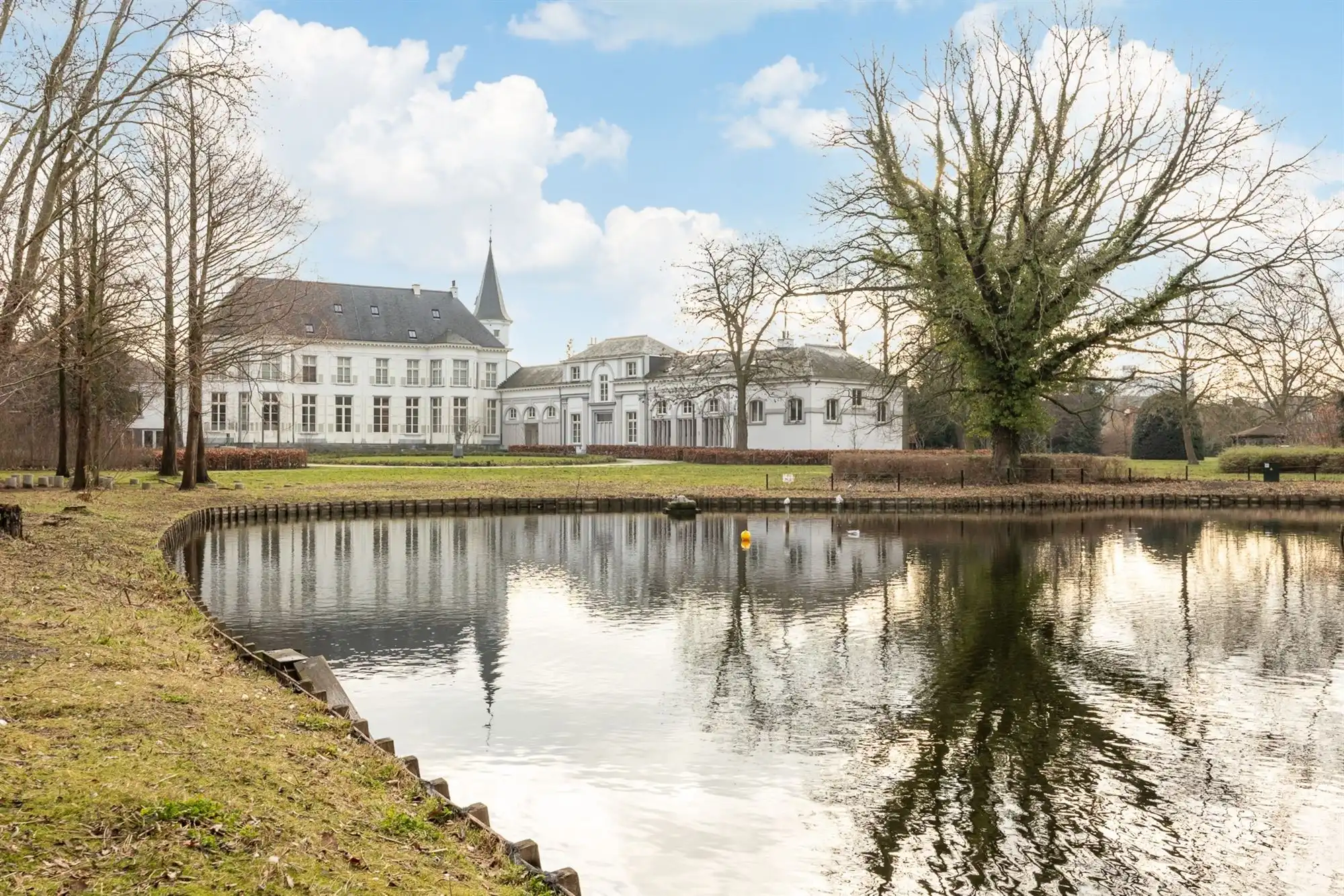 Gerenoveerd app. met 2 slpkmrs. en terras foto 20