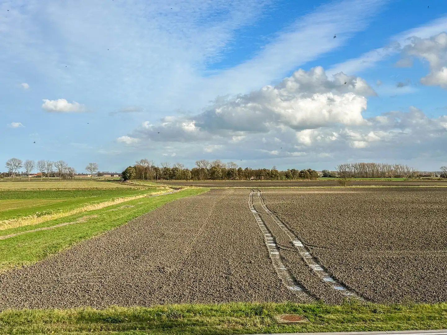 Op te knappen woning met grote garage/opslagruimte Schore. foto 21