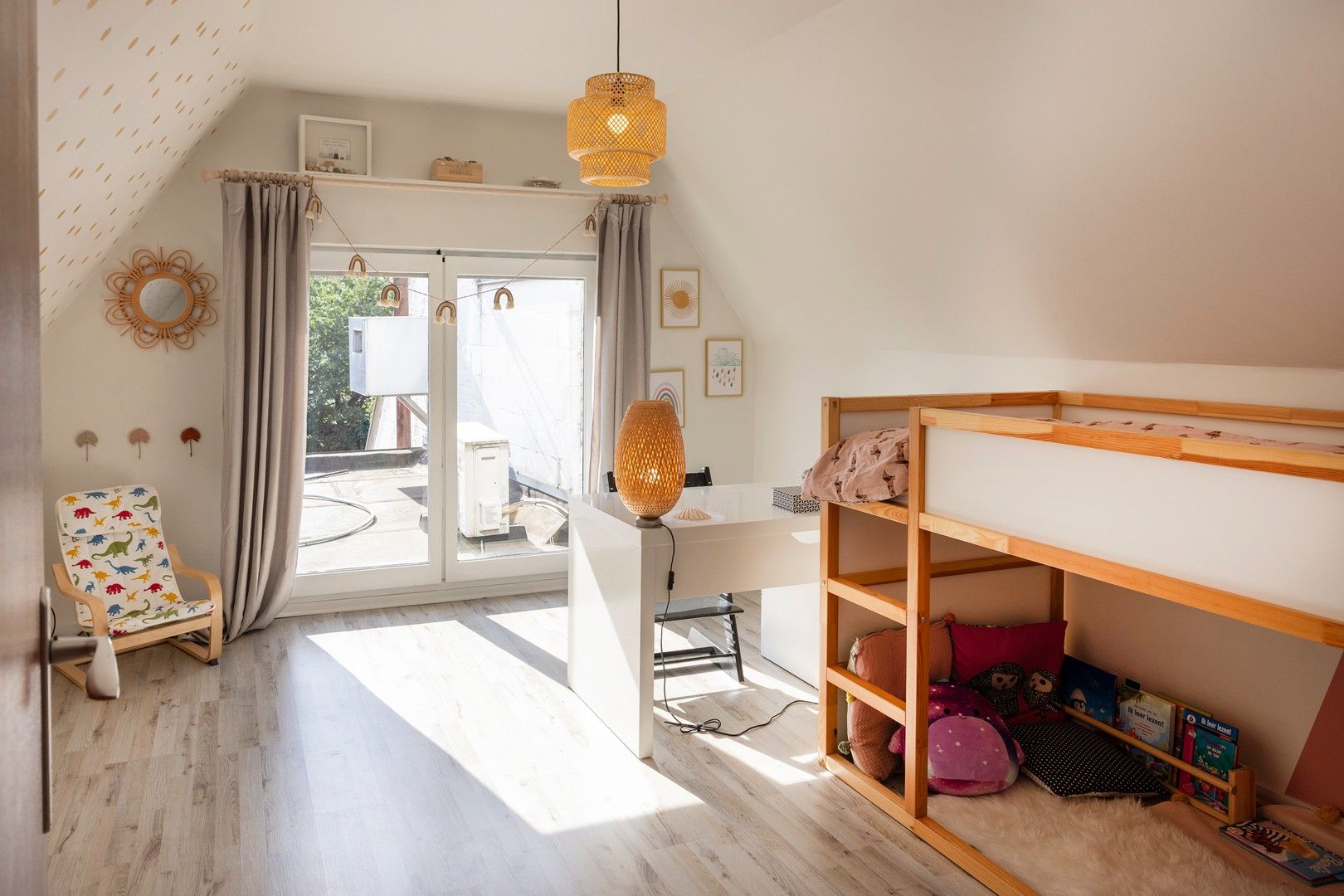 Subliem gerenoveerde en deels nieuw gebouwde woning. foto 8