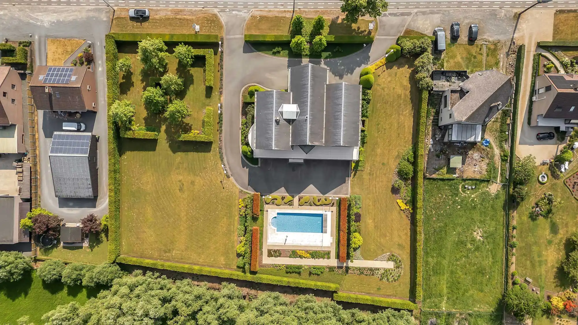 Unieke villa met zwembad, op riant perceel van 53 a 28 ca foto 4