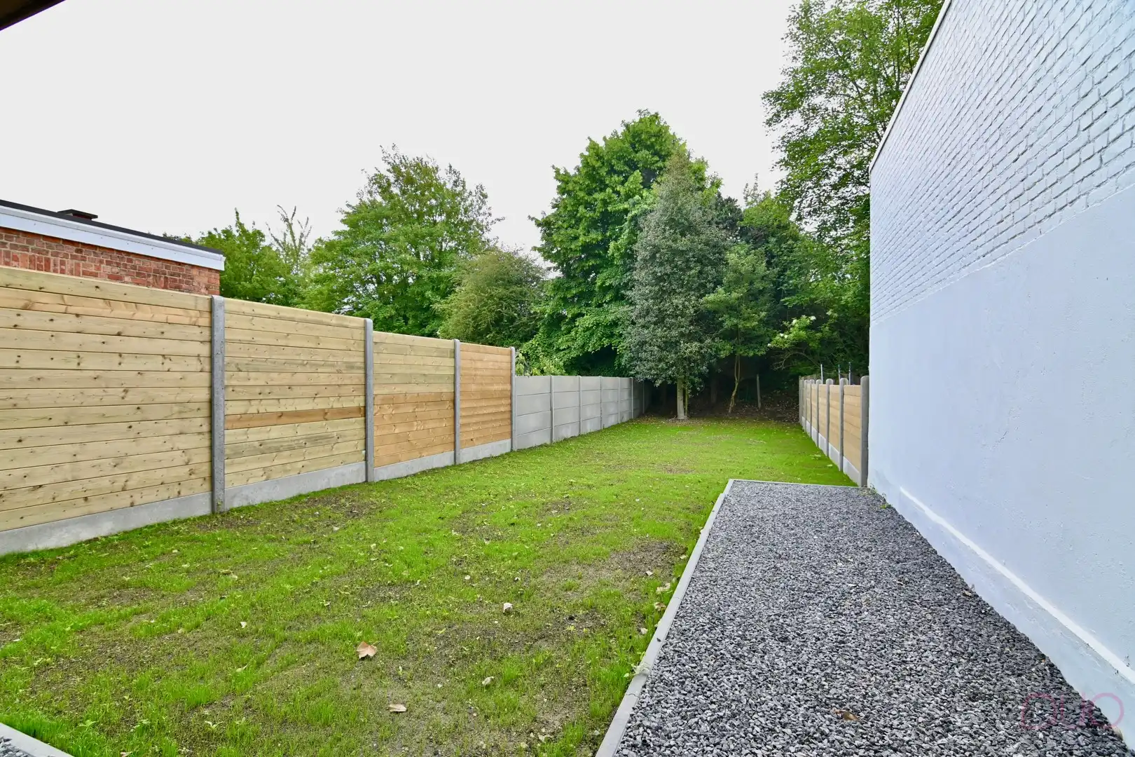 Volledig gerenoveerde woning met garage, terras en tuin - wordt volledig instapklaar afgewerkt! foto 2