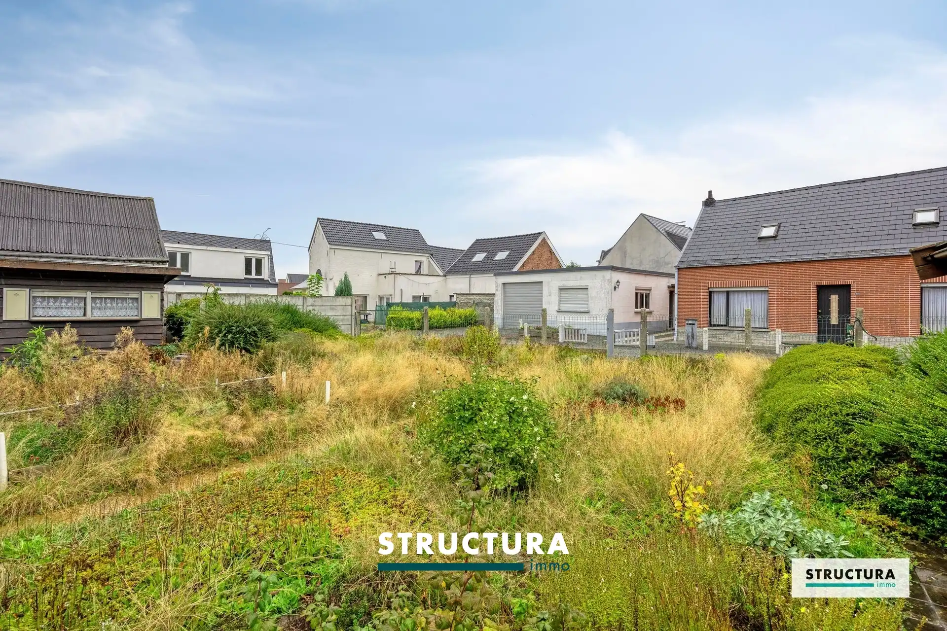 Woning met tuin en garage/atelier, gelgen in alle rust! foto 33