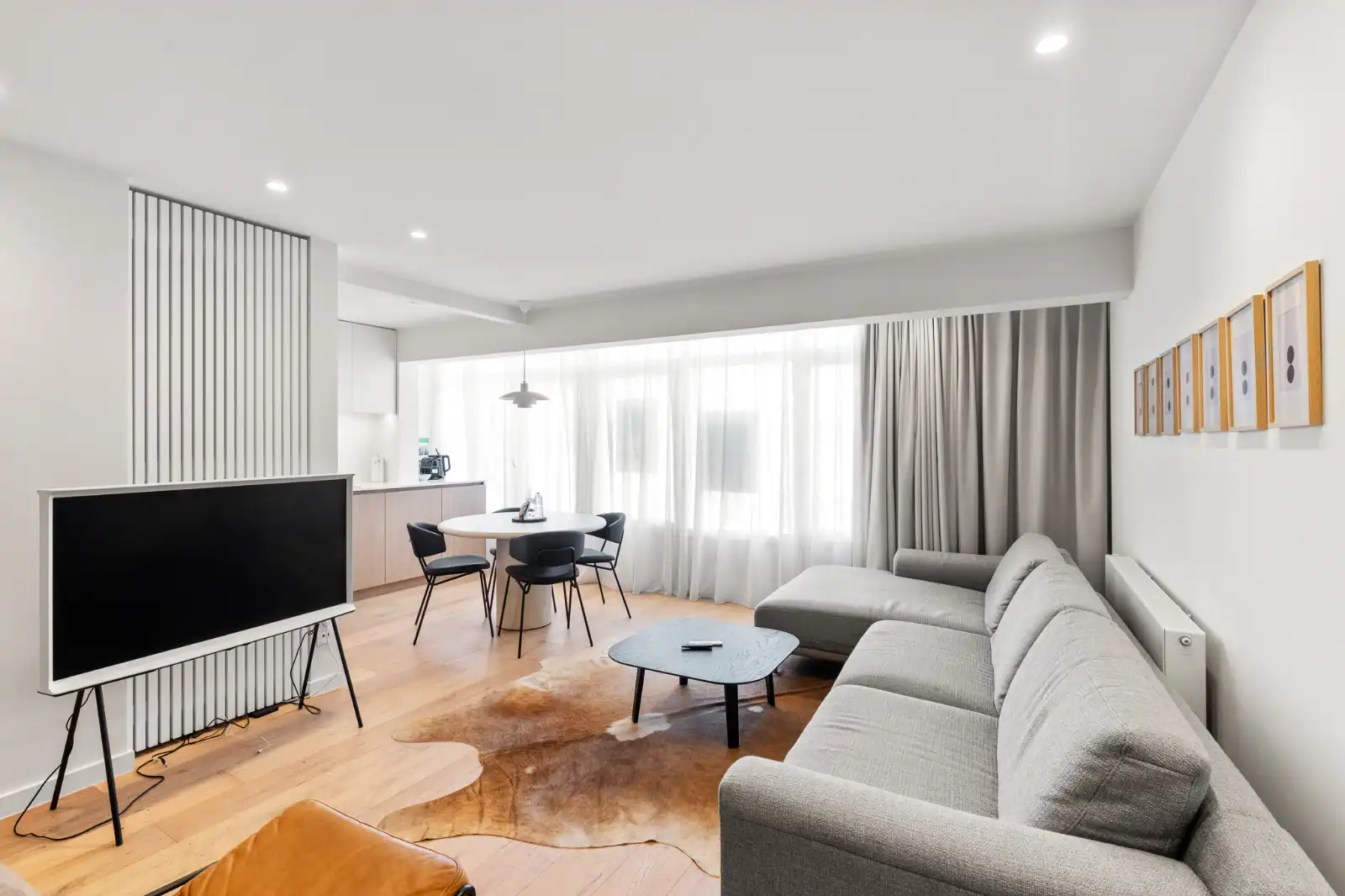 Exclusieve studio in het hart van Oostende foto {{pictureIndex}}