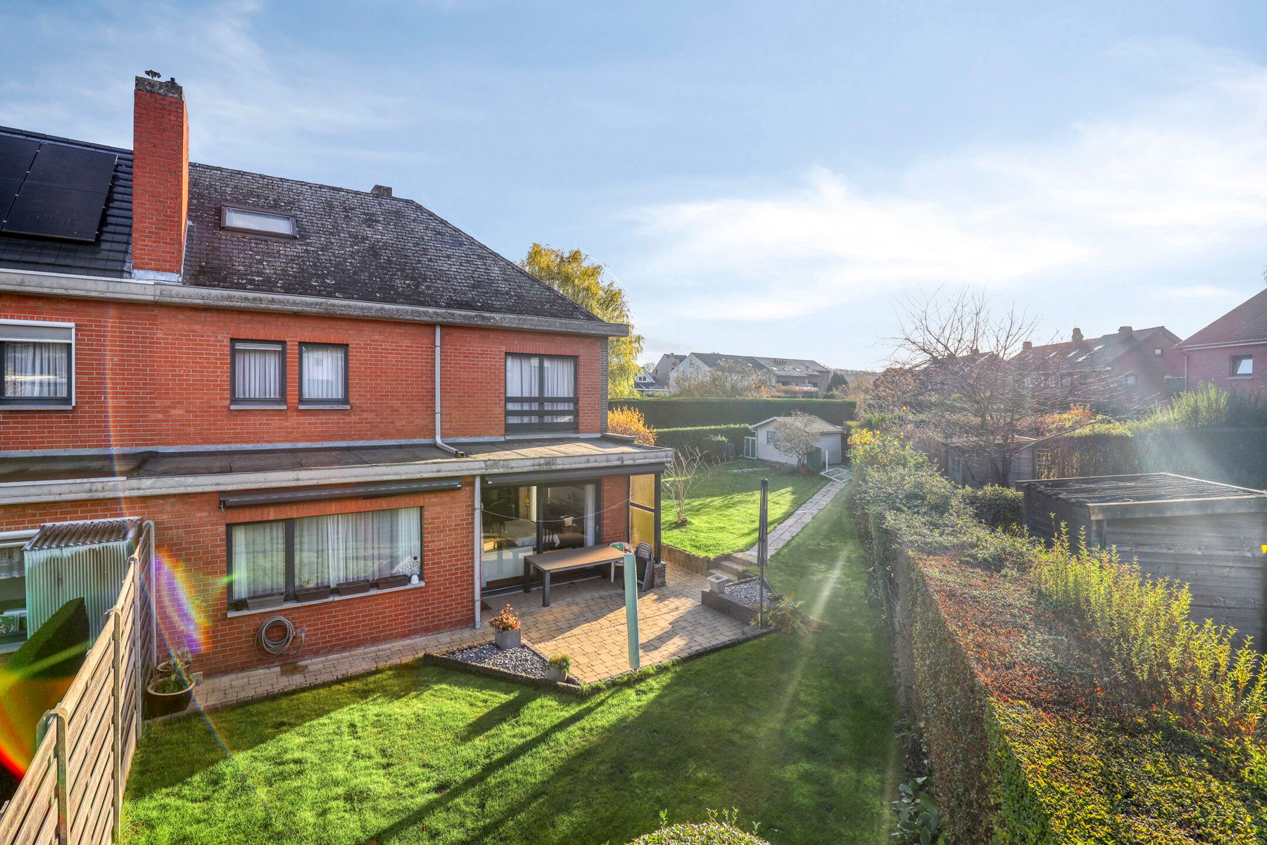 Leemans Immobiliën stelt u  deze centraal, maar toch bijzonder rustig gelegen woning in Dilbeek voor! foto 22