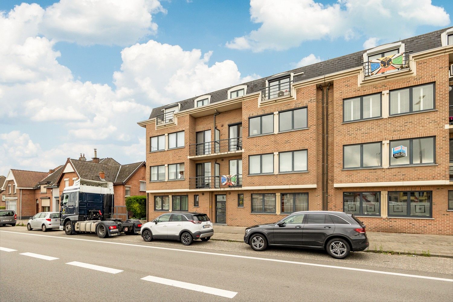 Glv appartement (91 m²) met 2 slpk, tuin (85 m²) en ondergrondse autostaanplaats incl.! foto 2