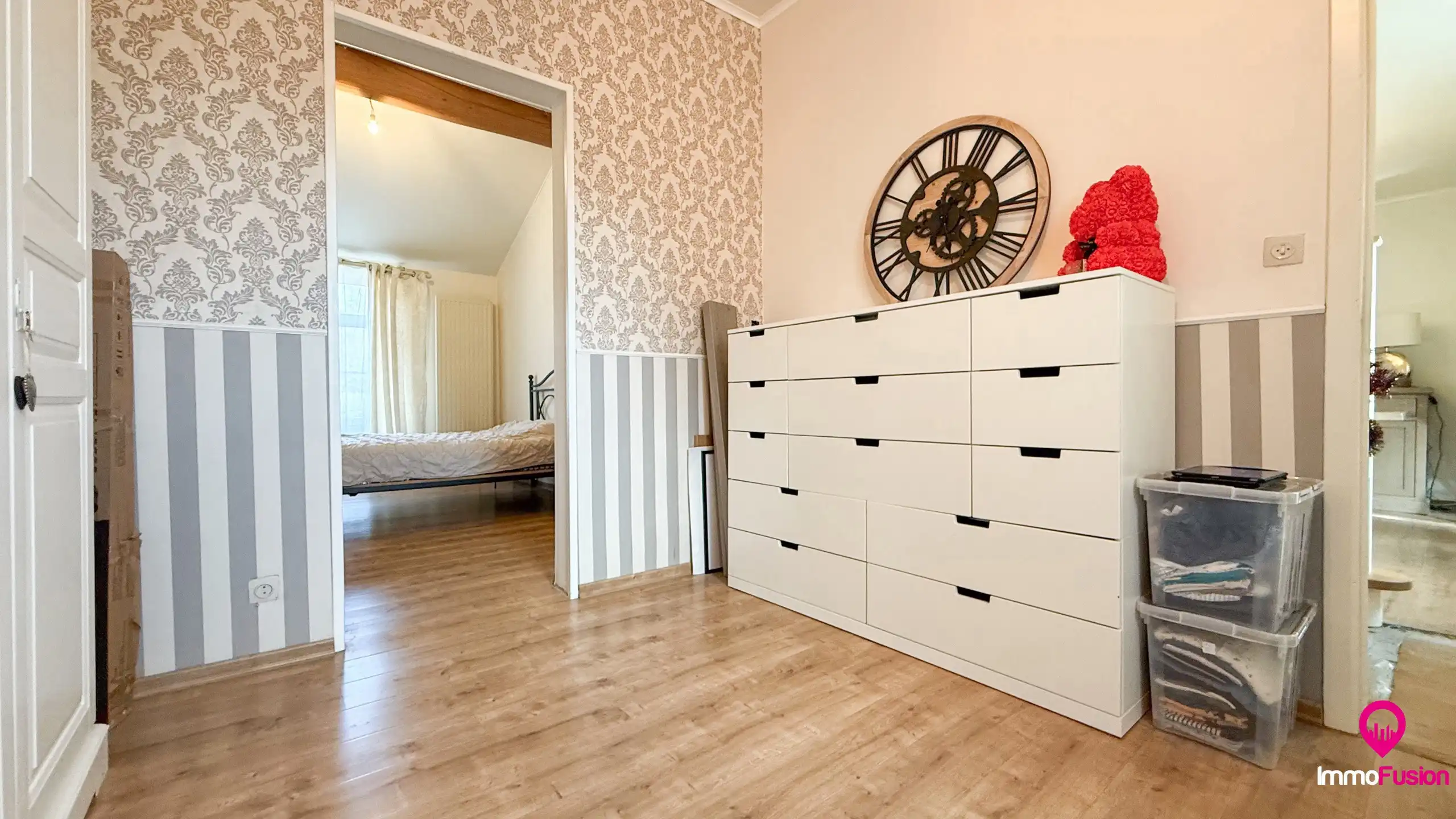 Zeer ruim wonen met 5 slpks en rustig gelegen! foto 21
