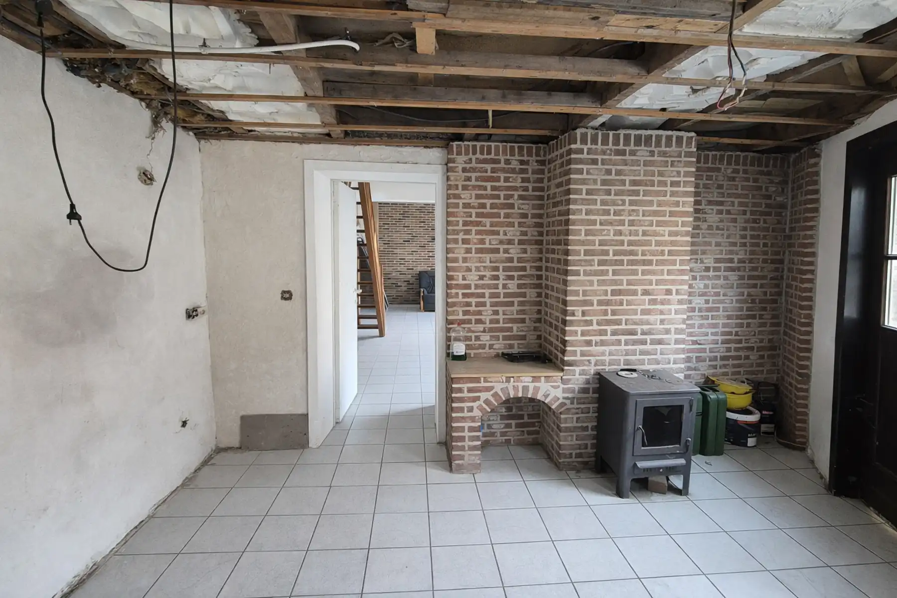 Te renoveren woning in Ressegem foto 5