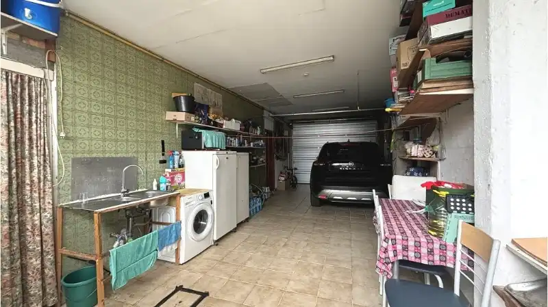 Comfortabele 3-slaapkamerwoning met tuin en dubbele garage te koop in Brugge foto 11