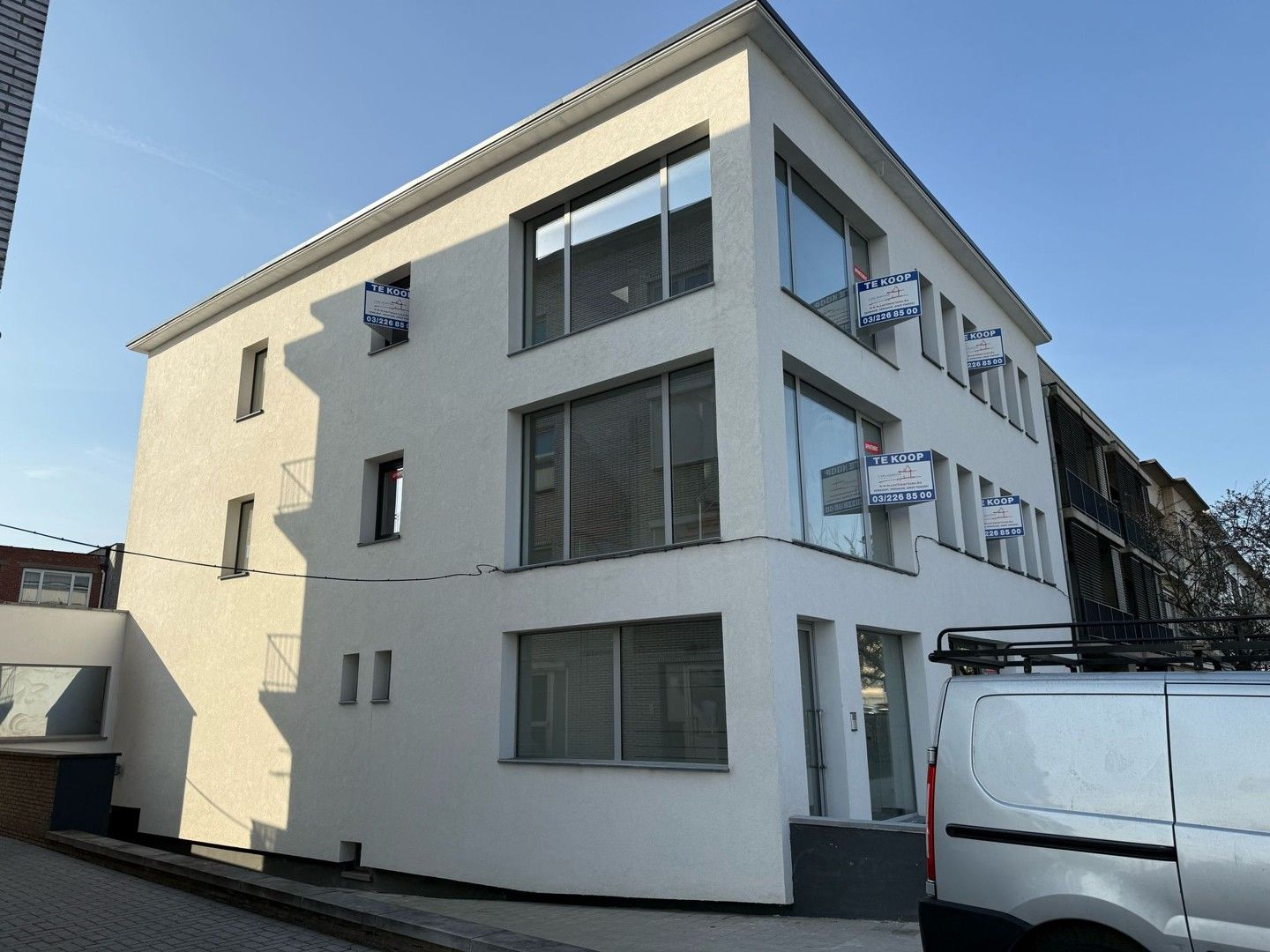APPARTEMENT MET TERRAS foto {{pictureIndex}}